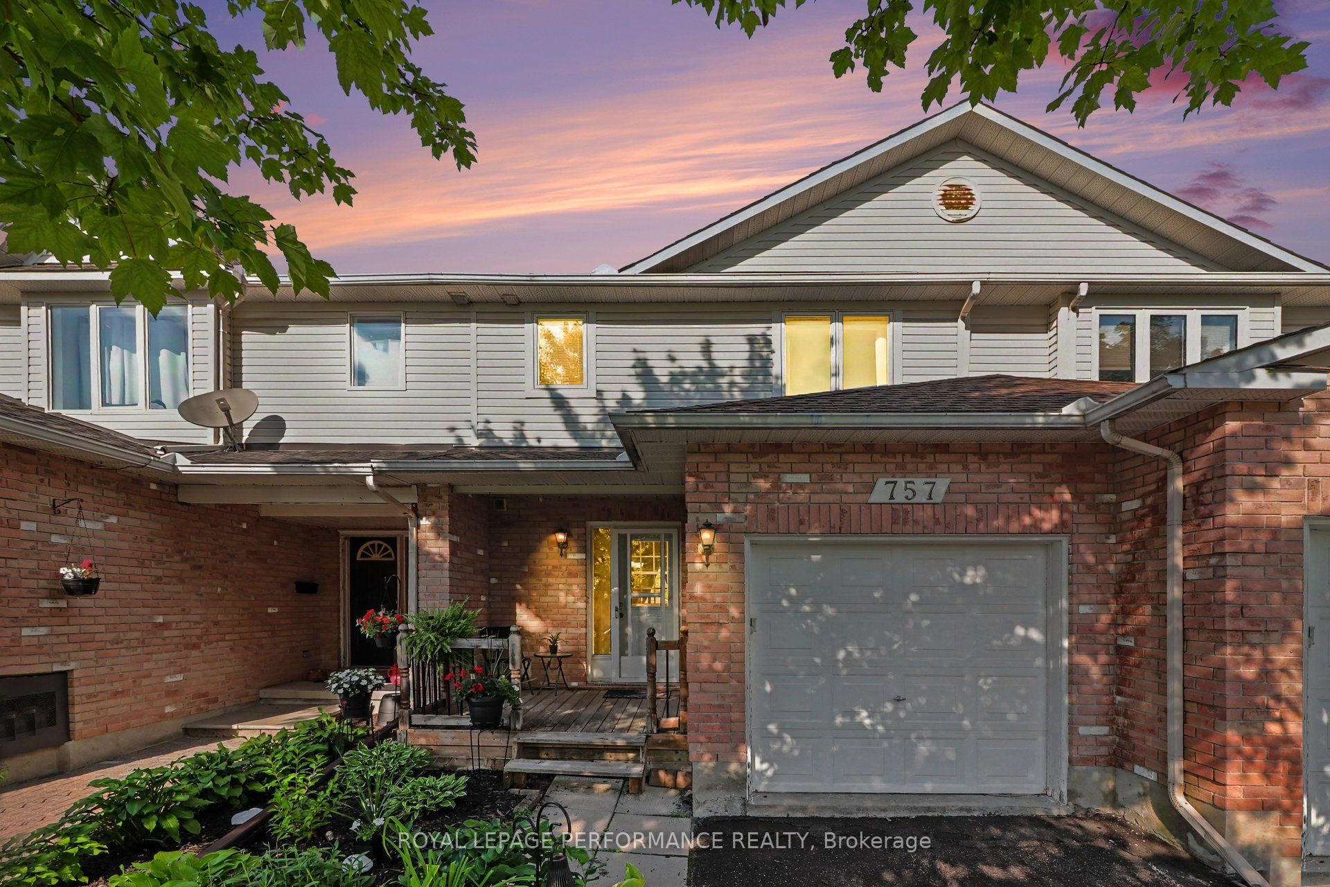 757 Nesting Way Property Photo 33