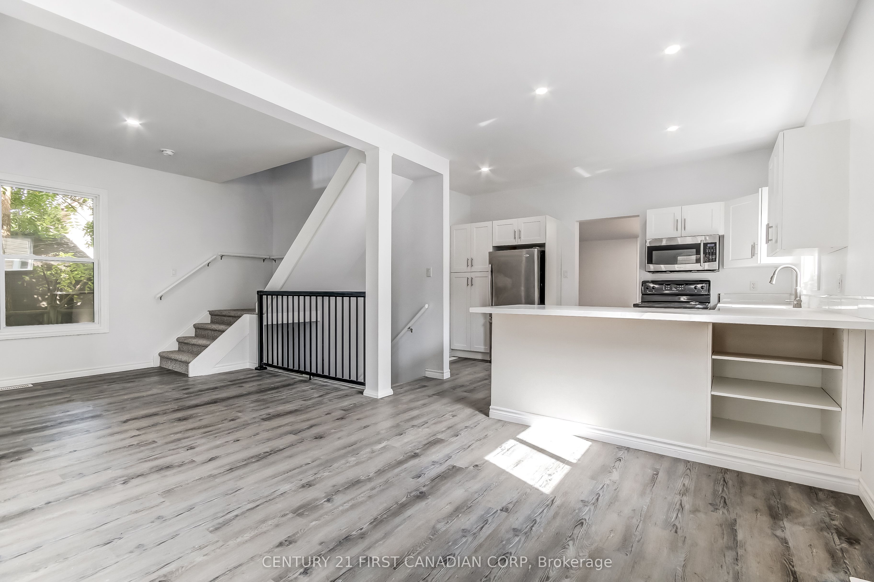 76 Chestnut Street Property Photo 5