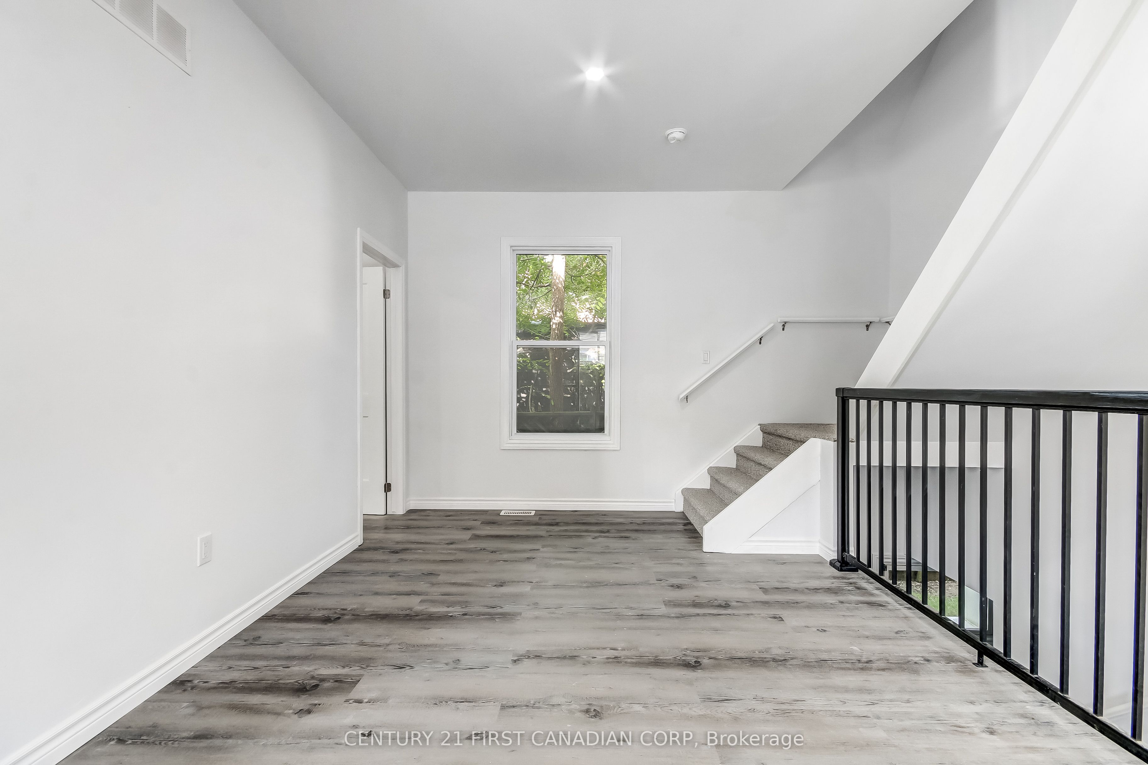 76 Chestnut Street Property Photo 7