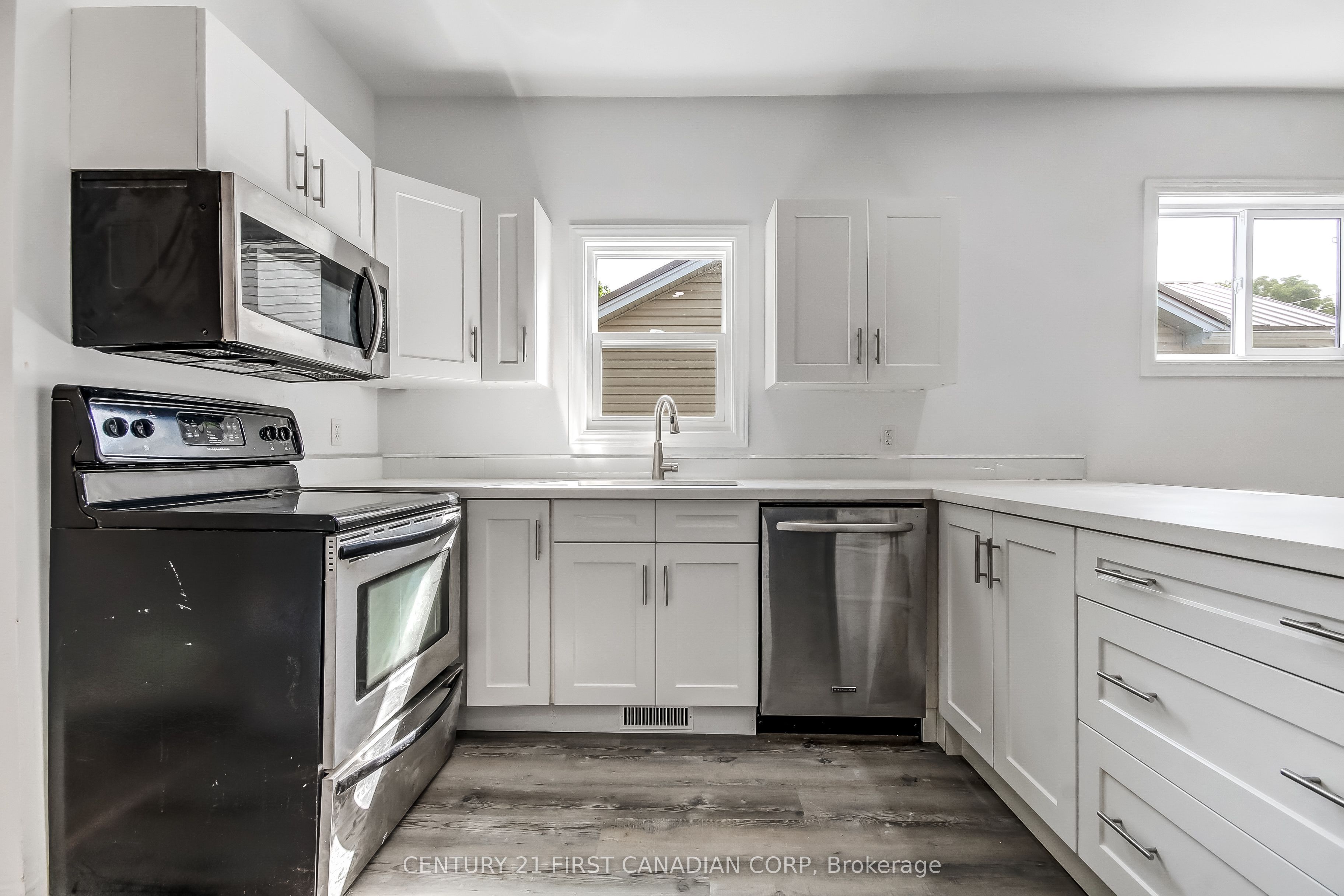 76 Chestnut Street Property Photo 9