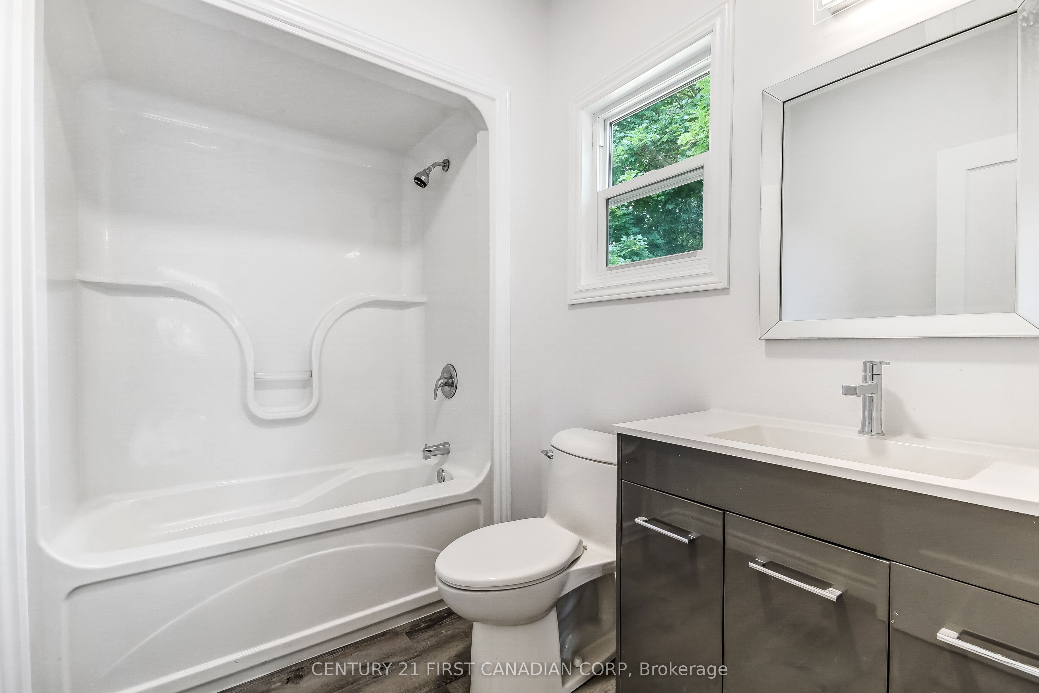 76 Chestnut Street Property Photo 10