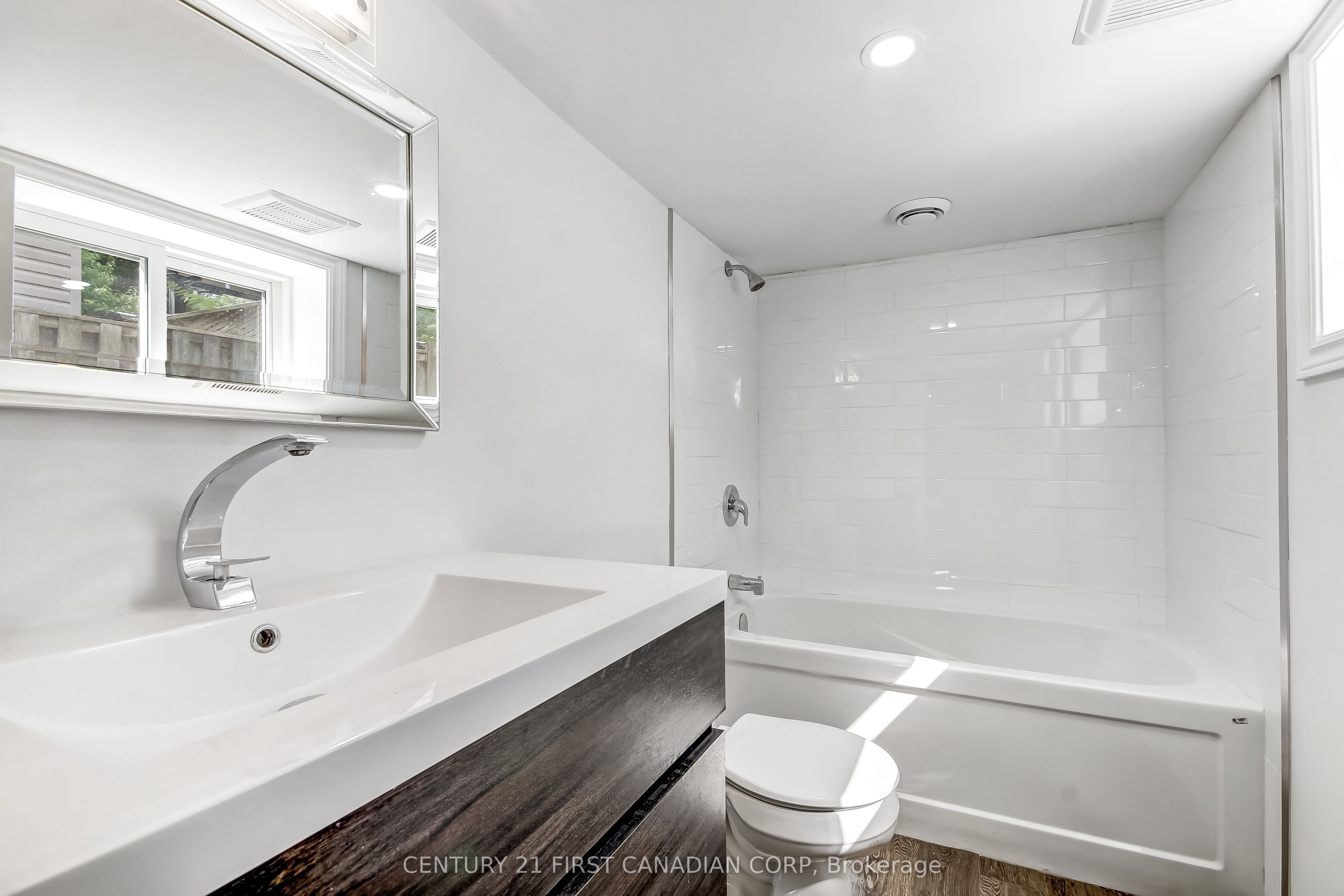 76 Chestnut Street Property Photo 18