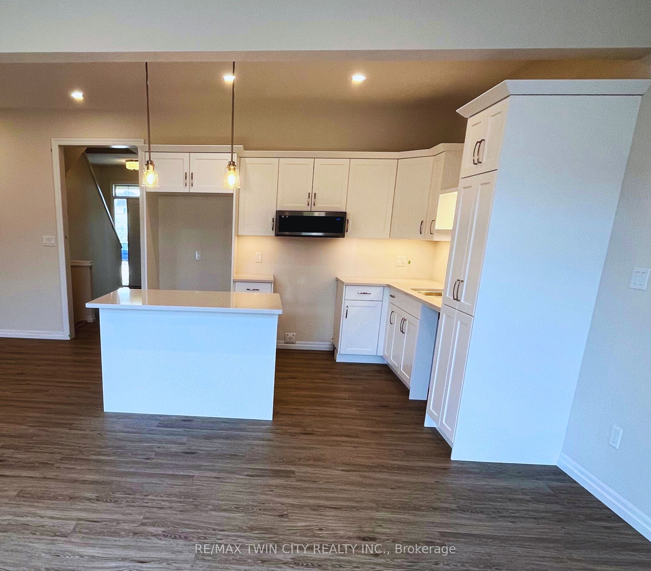 224 Renaissance Drive Property Photo 6