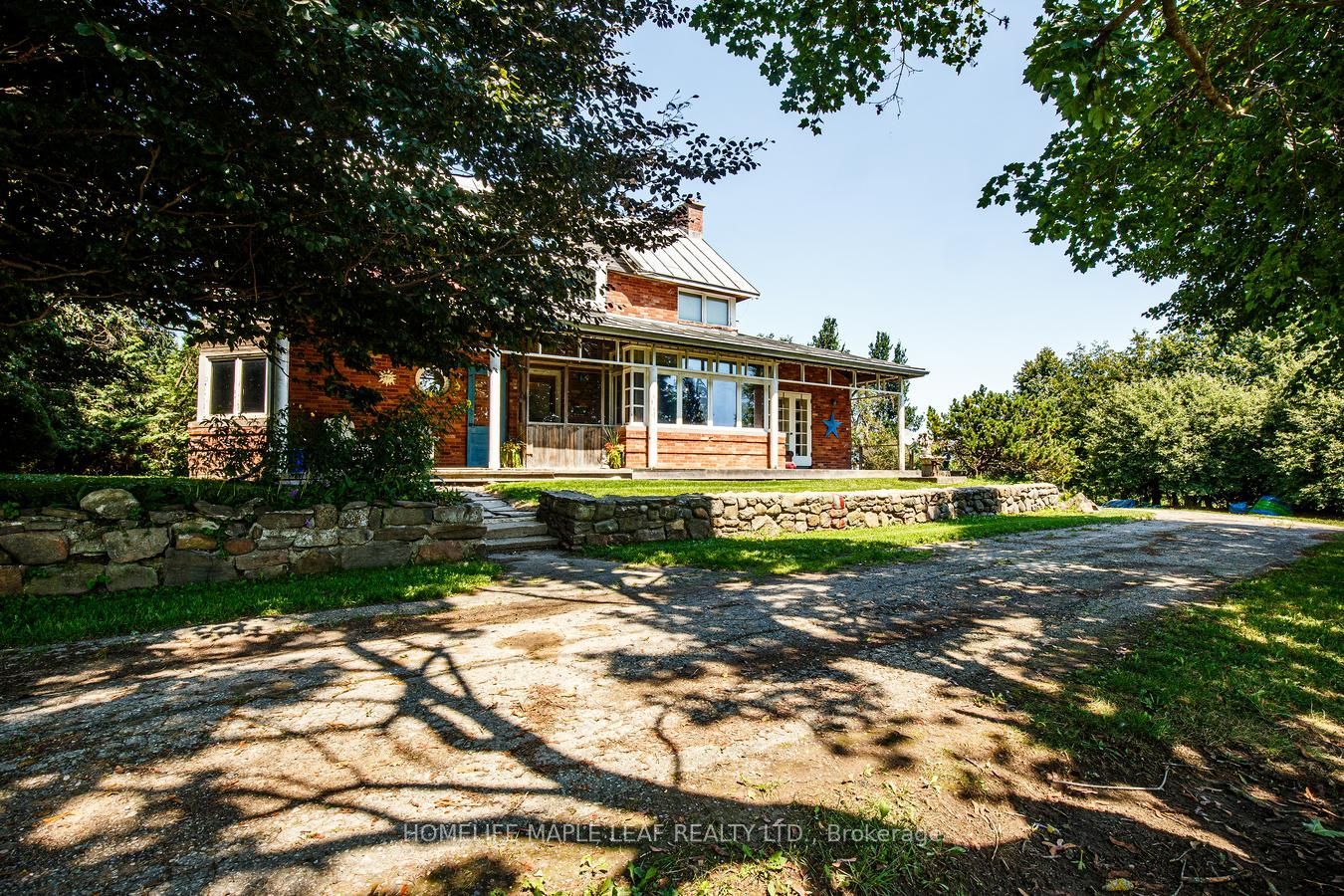 333329 7th Line Property Photo 3