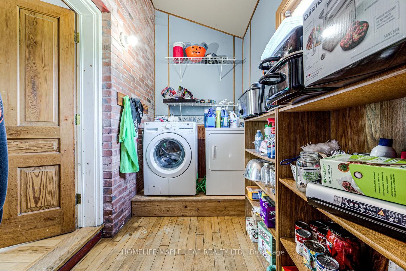 333329 7th Line Property Photo 15