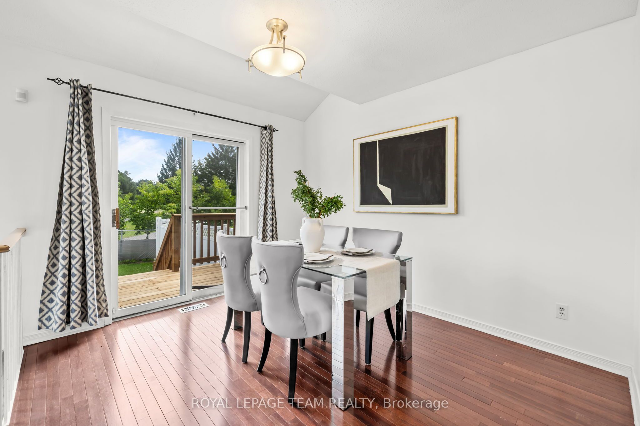 81 Rueter Street Property Photo 10