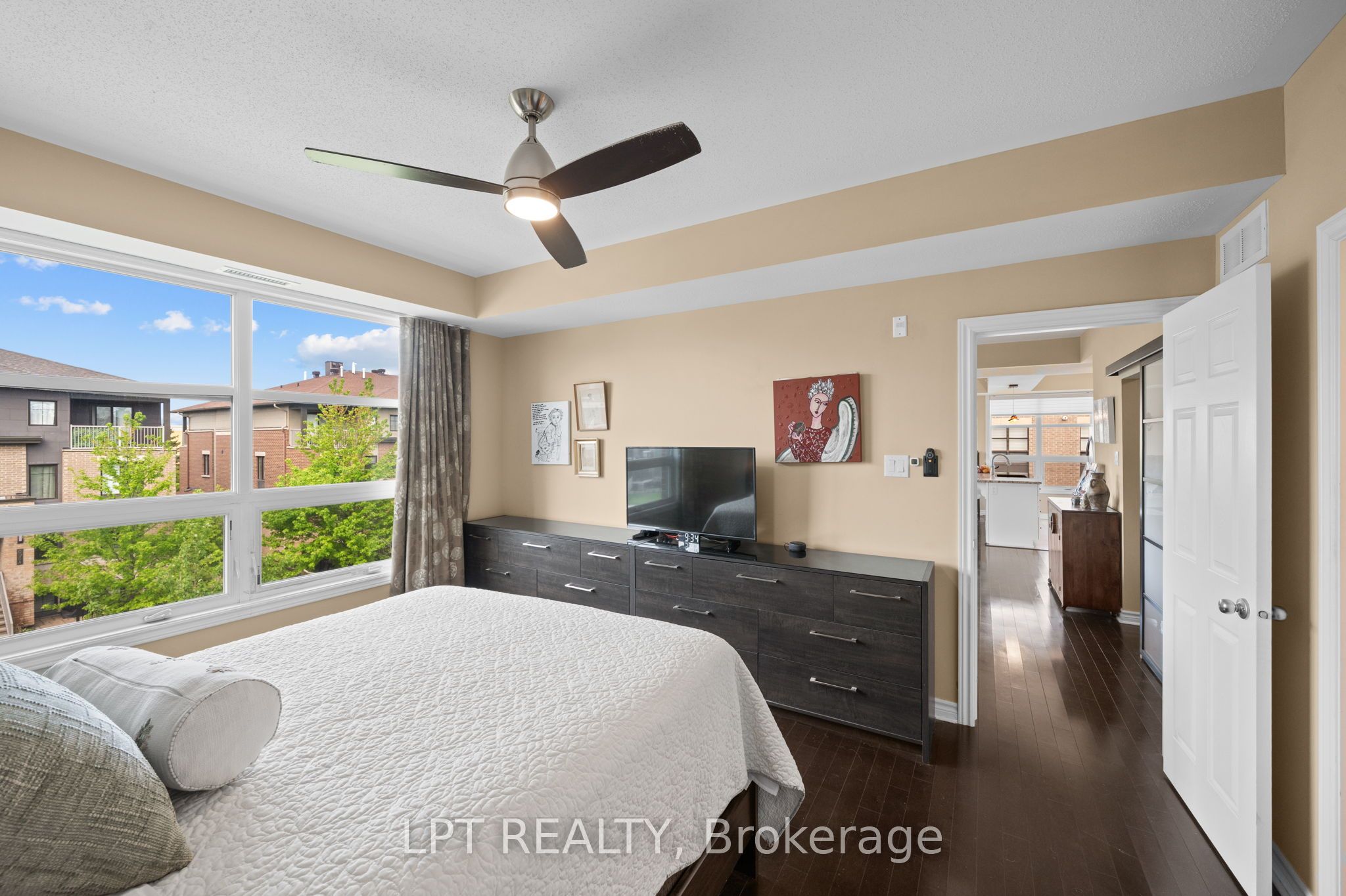 298 Glenroy Gilbert Drive 301 Property Photo 25