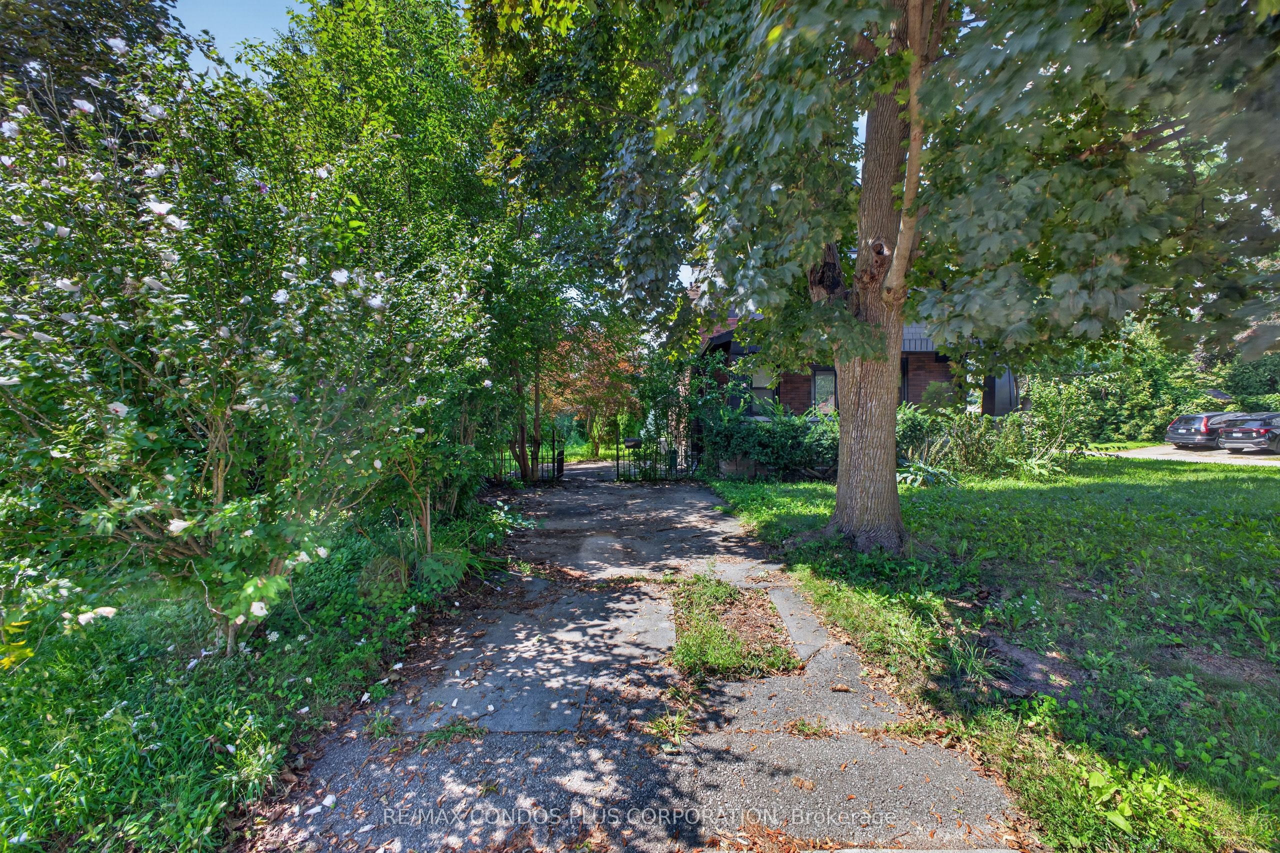 5983 Corwin Avenue Property Photo 4