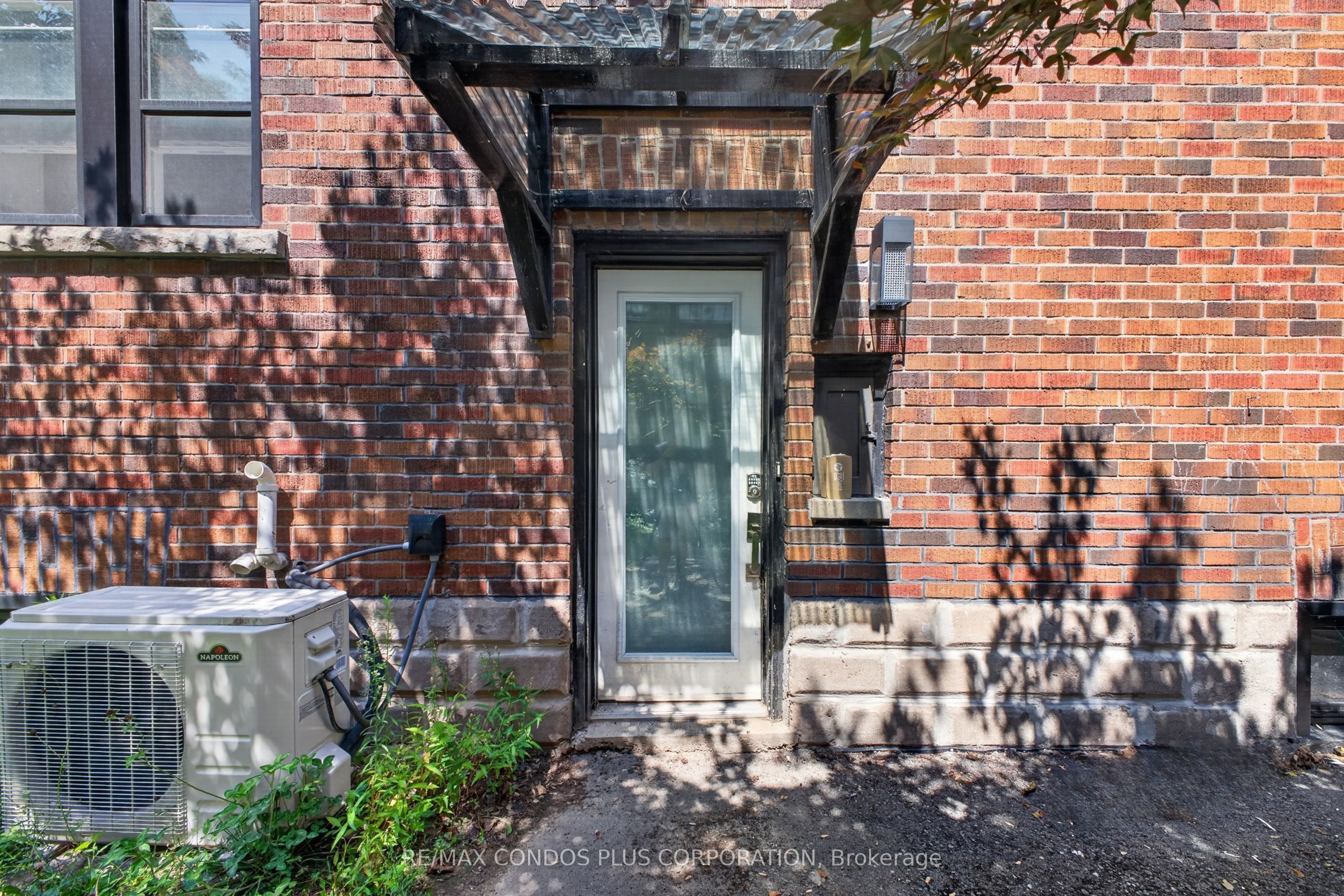 5983 Corwin Avenue Property Photo 7