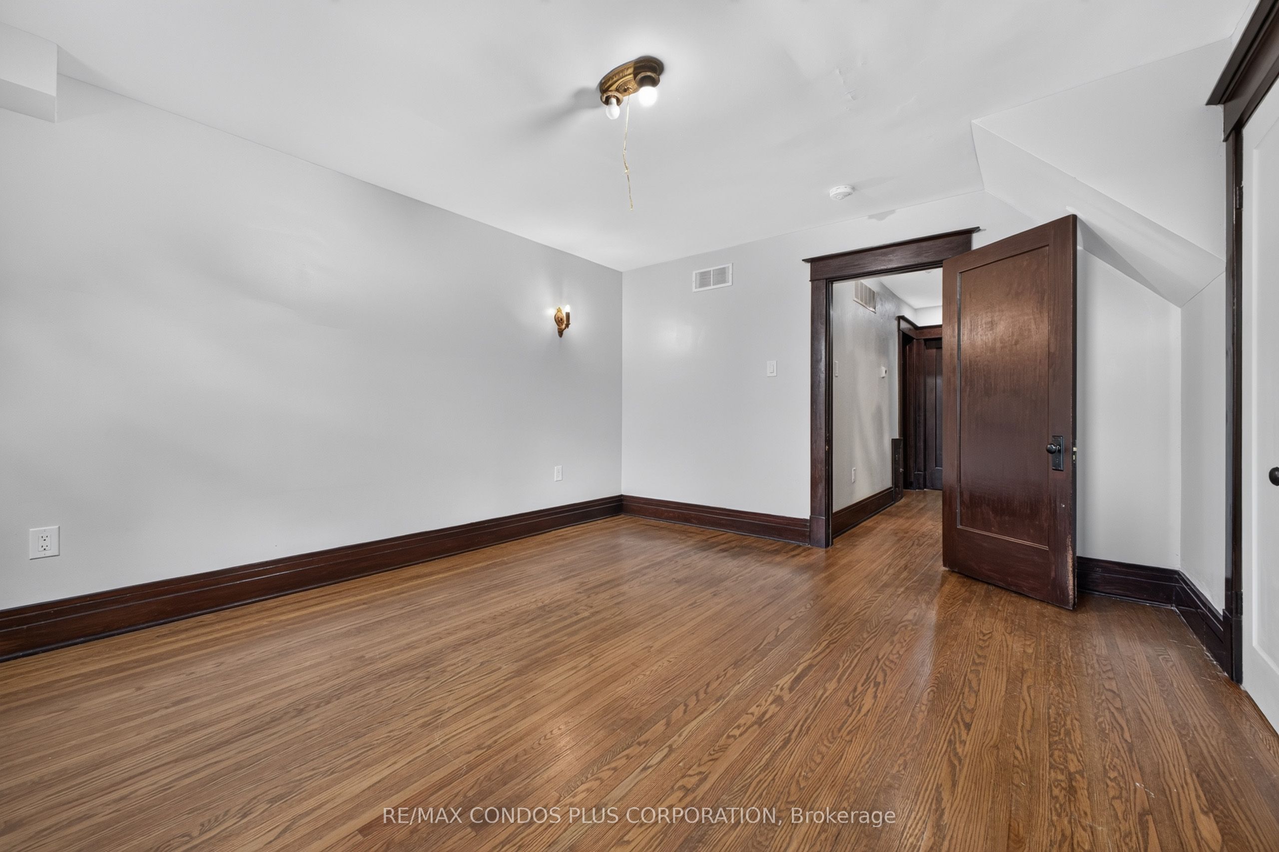 5983 Corwin Avenue Property Photo 32