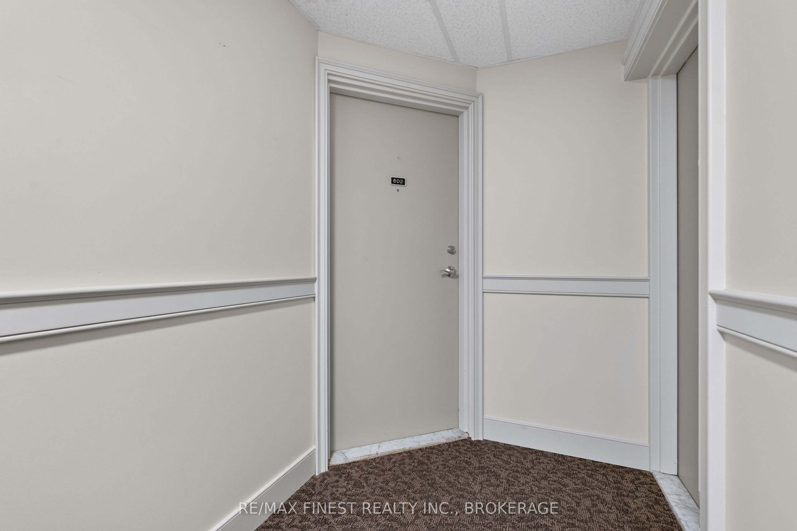 334 Queen Mary Road 602 Property Photo 6