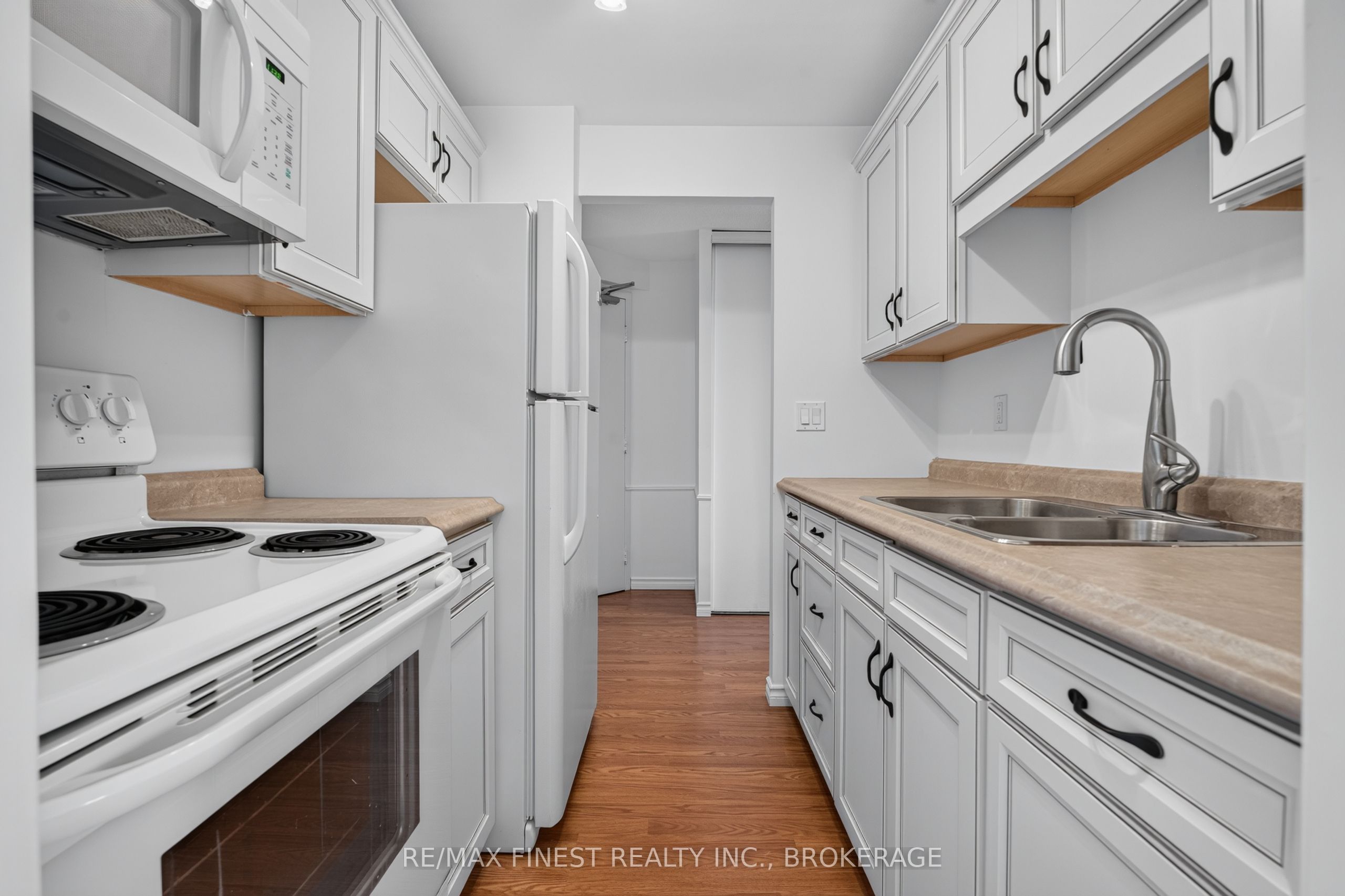 334 Queen Mary Road 602 Property Photo 10