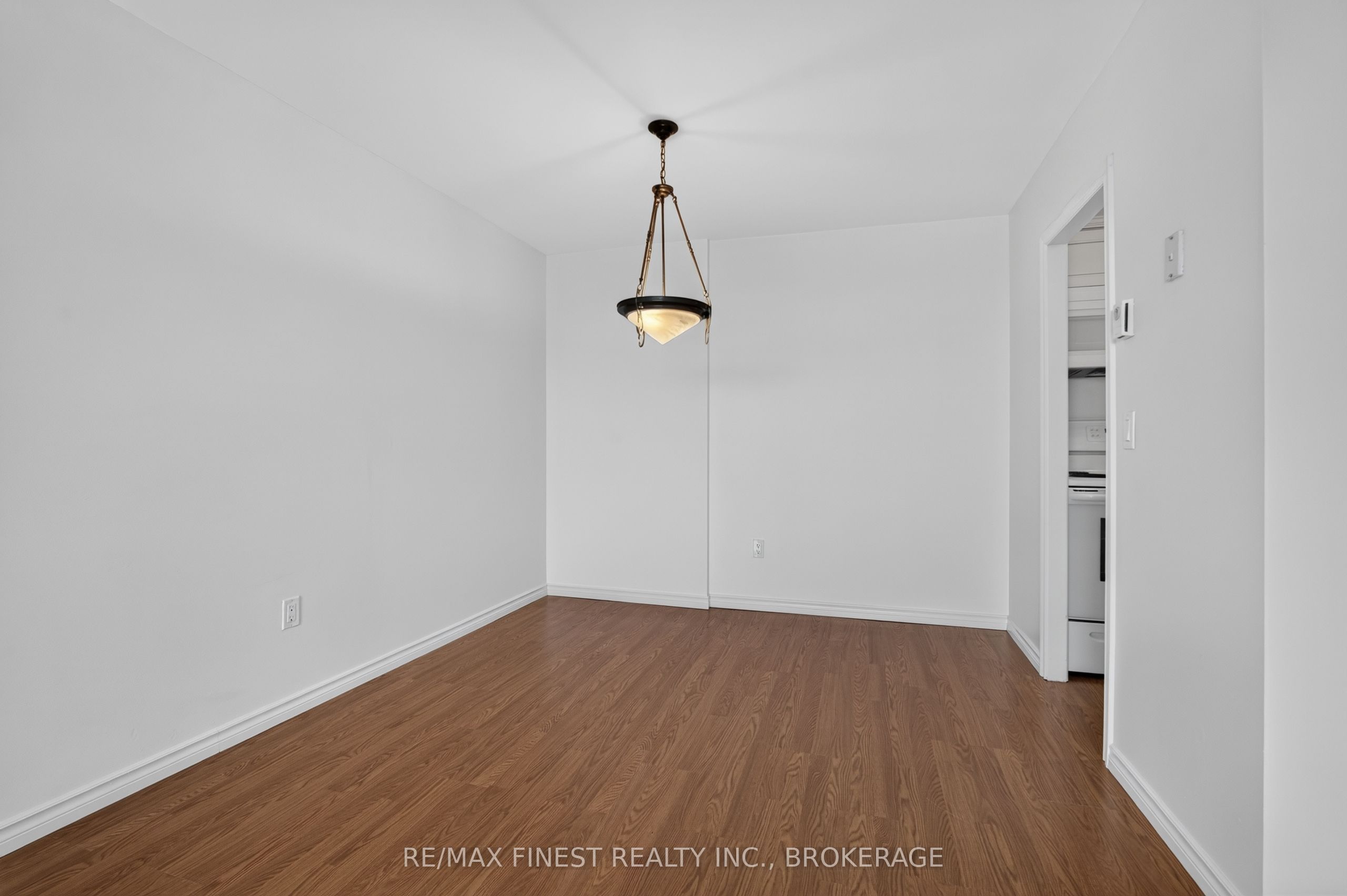 334 Queen Mary Road 602 Property Photo 12