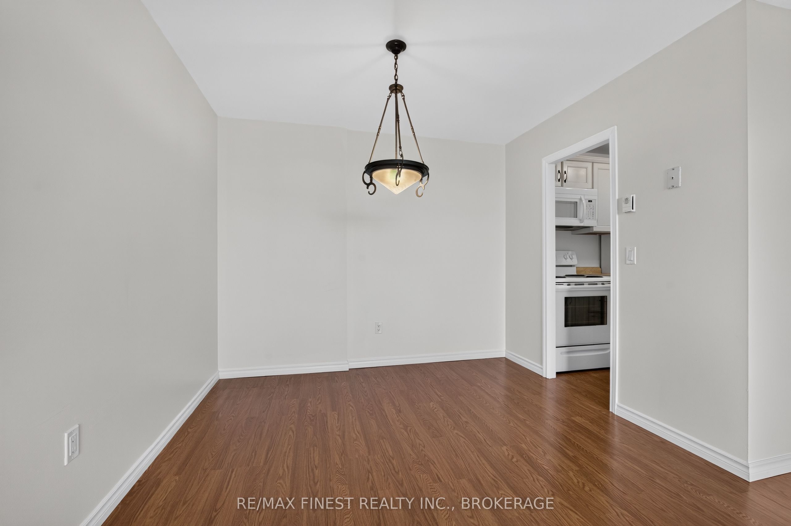 334 Queen Mary Road 602 Property Photo 13