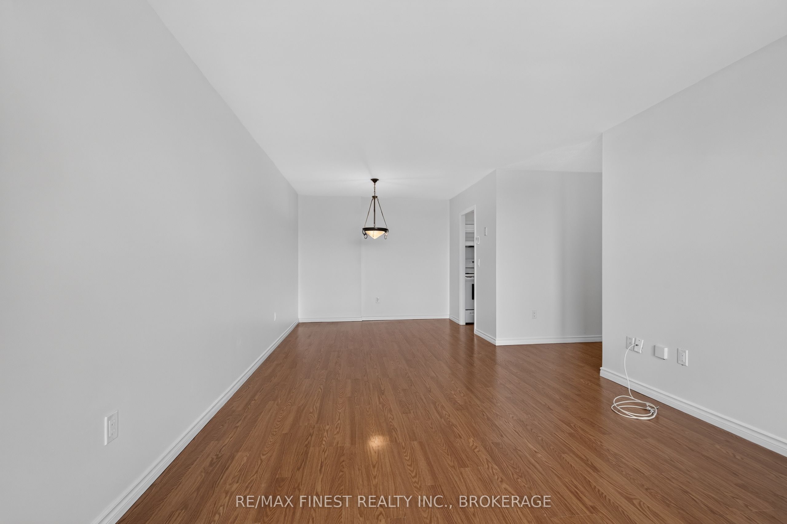 334 Queen Mary Road 602 Property Photo 14