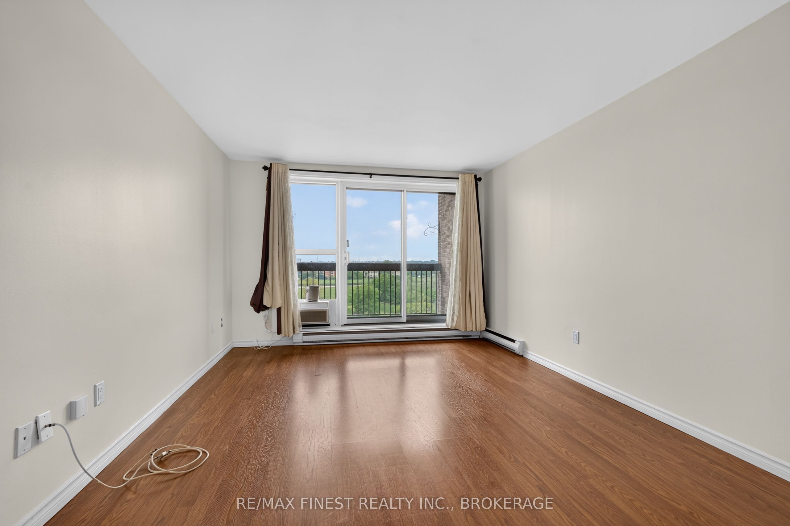 334 Queen Mary Road 602 Property Photo 15