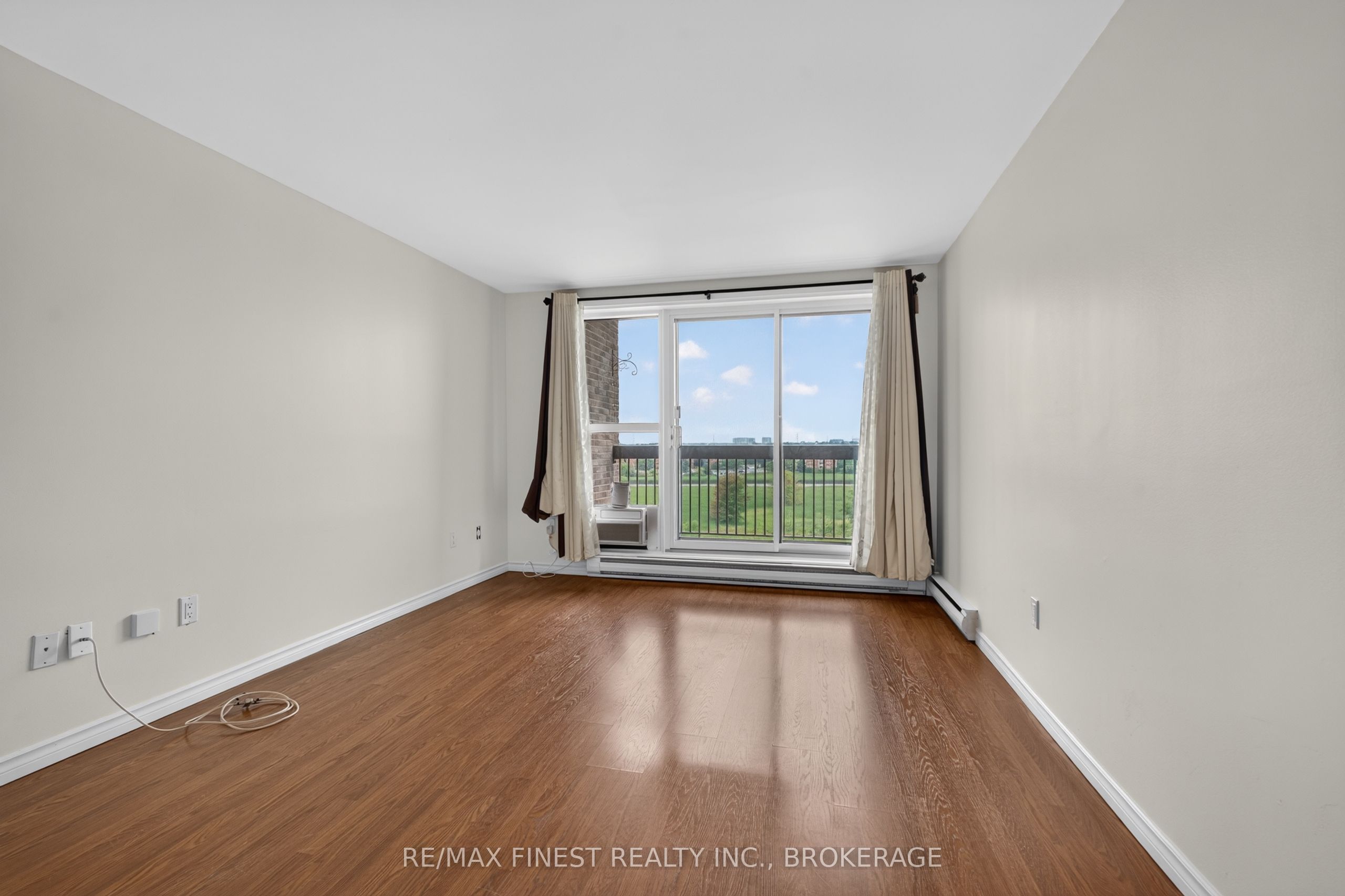 334 Queen Mary Road 602 Property Photo 16