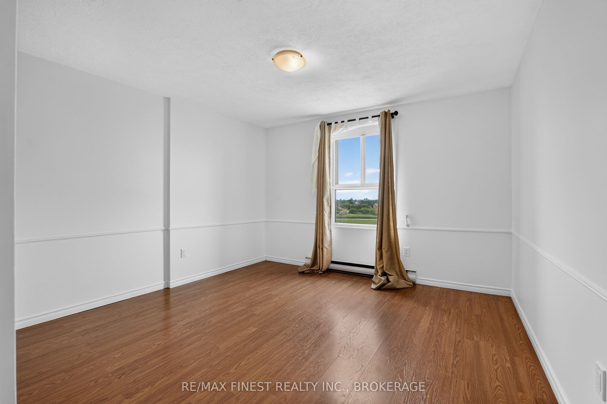 334 Queen Mary Road 602 Property Photo 19