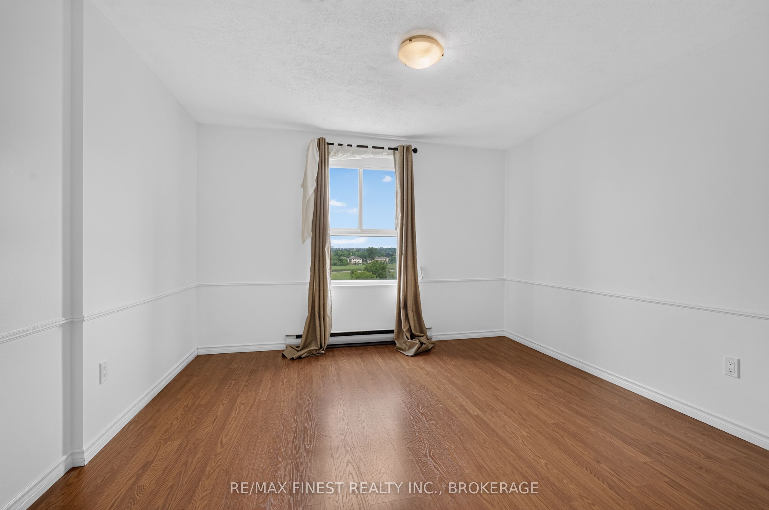 334 Queen Mary Road 602 Property Photo 20
