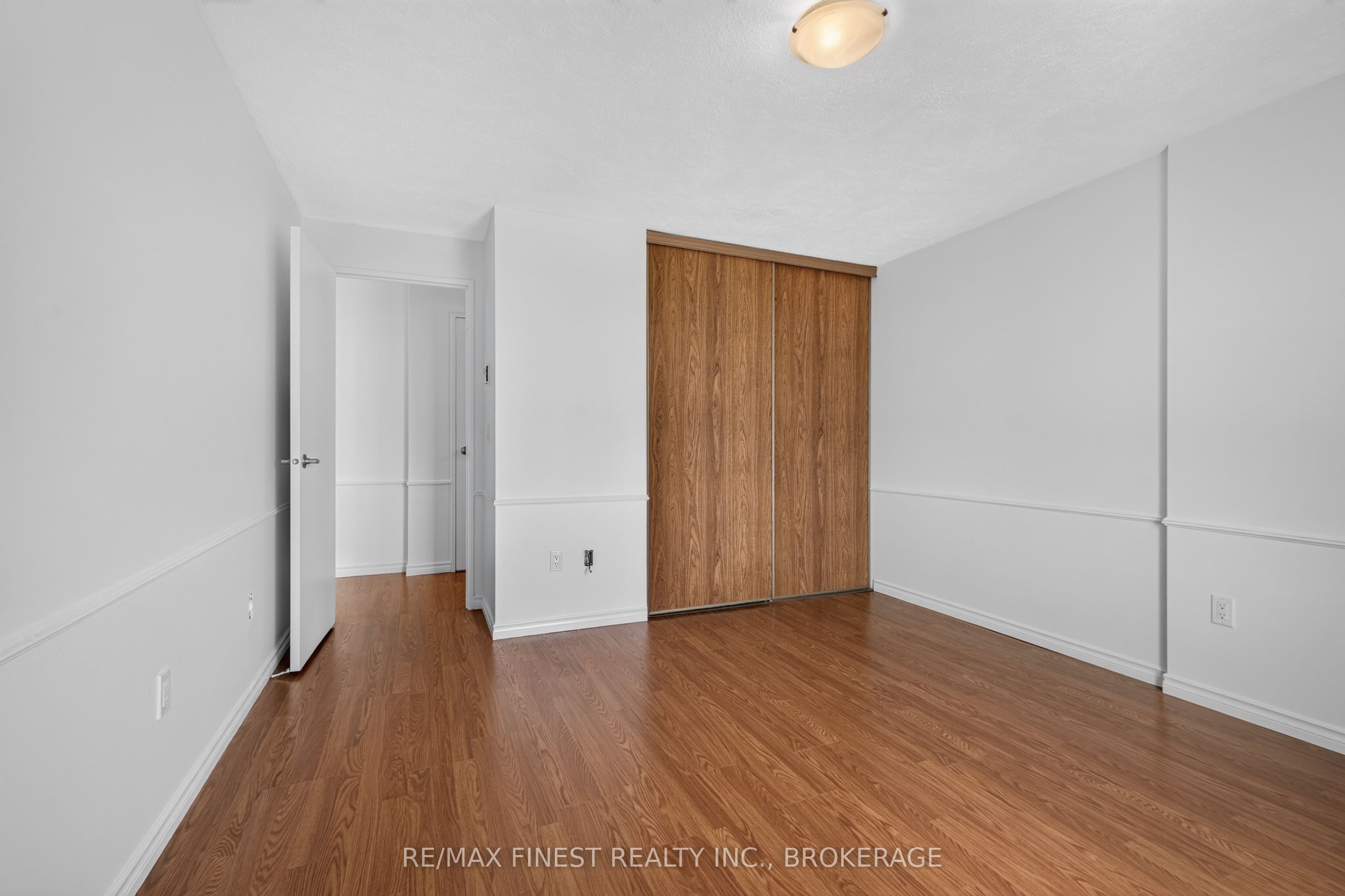 334 Queen Mary Road 602 Property Photo 21