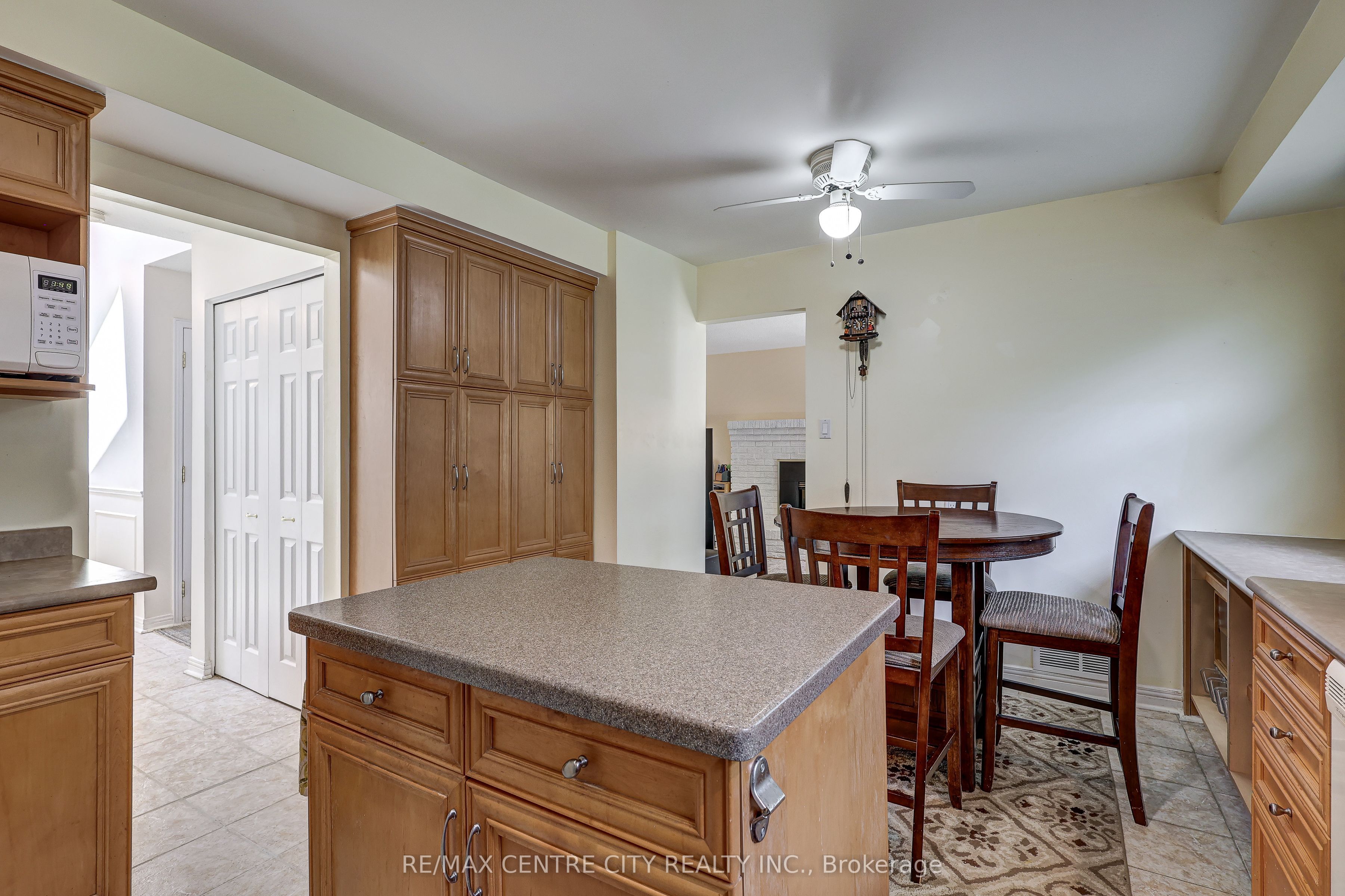 48 Clarendon Crescent Property Photo 14