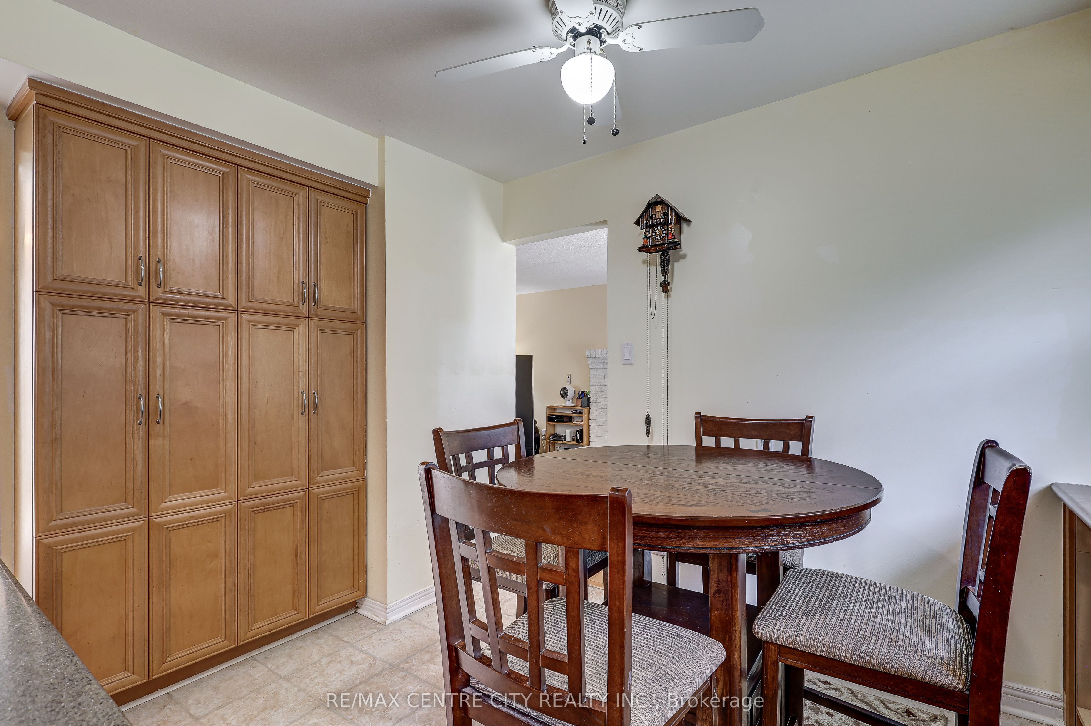 48 Clarendon Crescent Property Photo 16