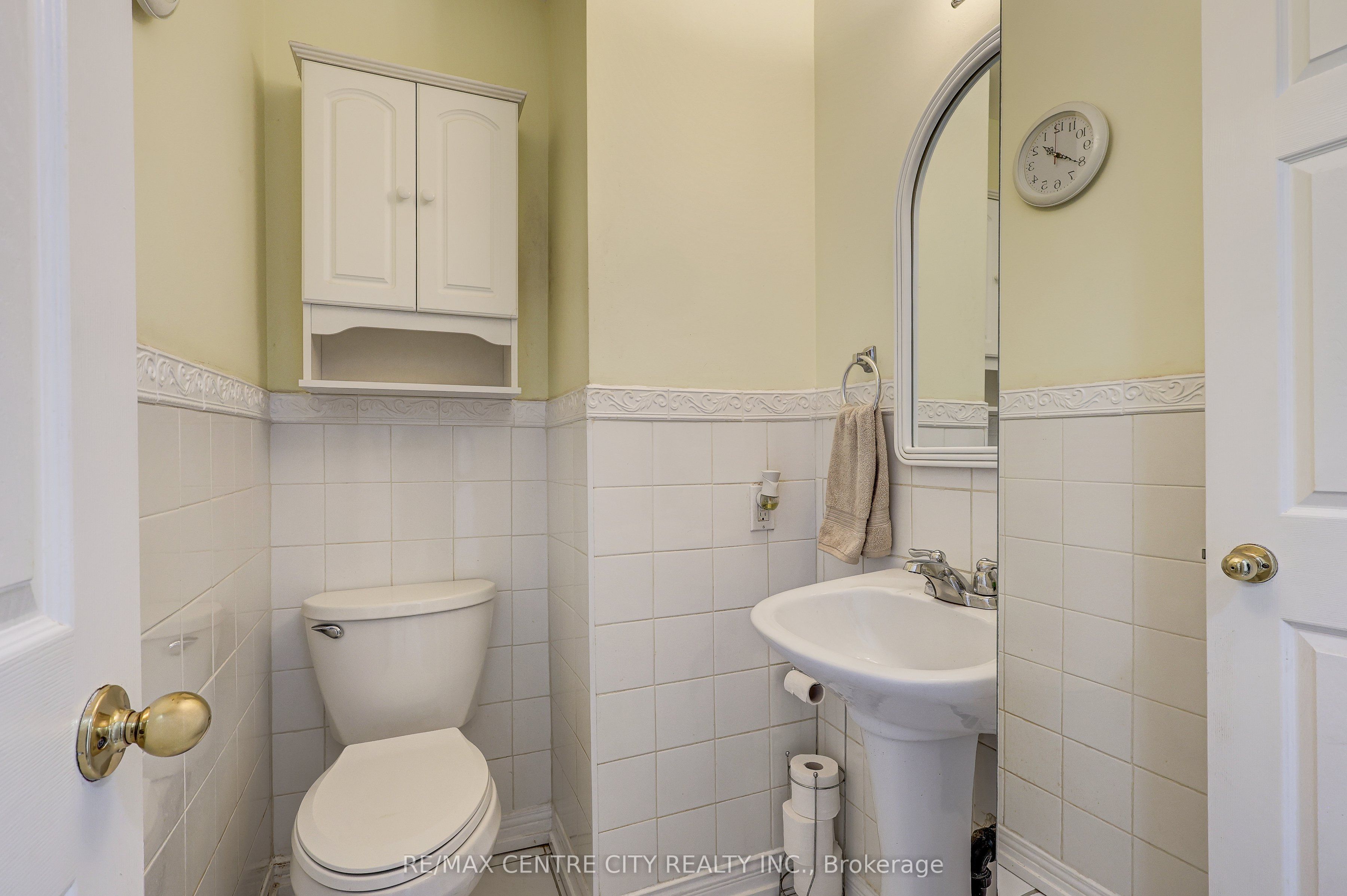 48 Clarendon Crescent Property Photo 21