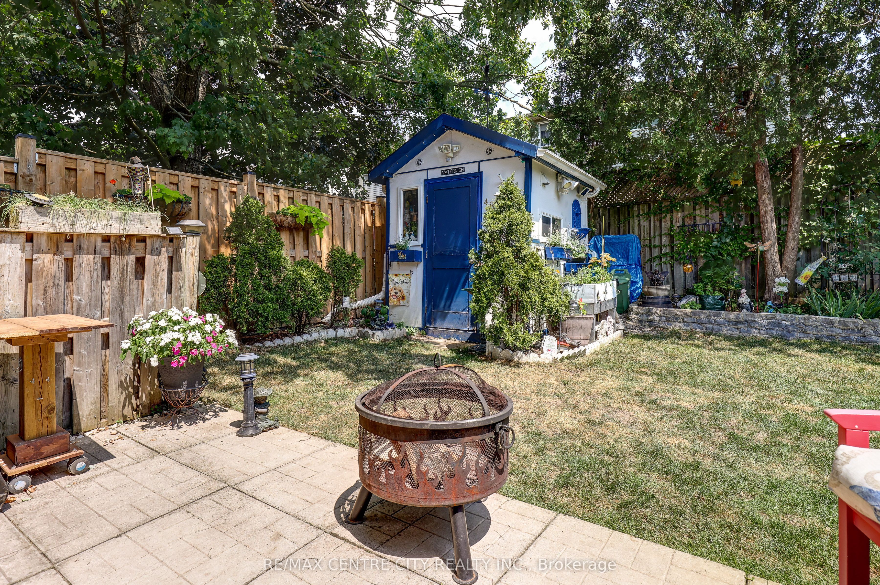 48 Clarendon Crescent Property Photo 45