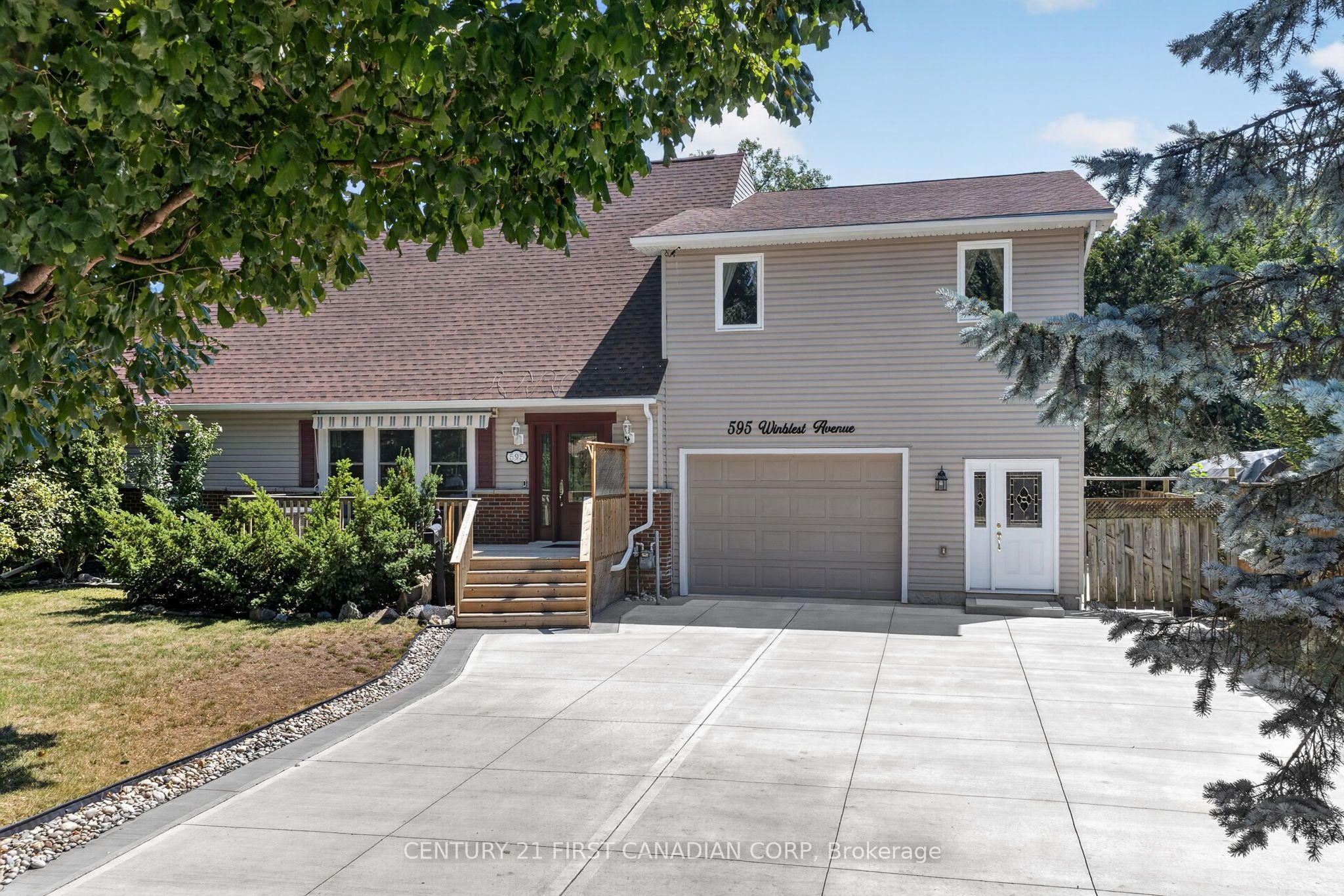 595 Winblest Avenue Property Photo 2
