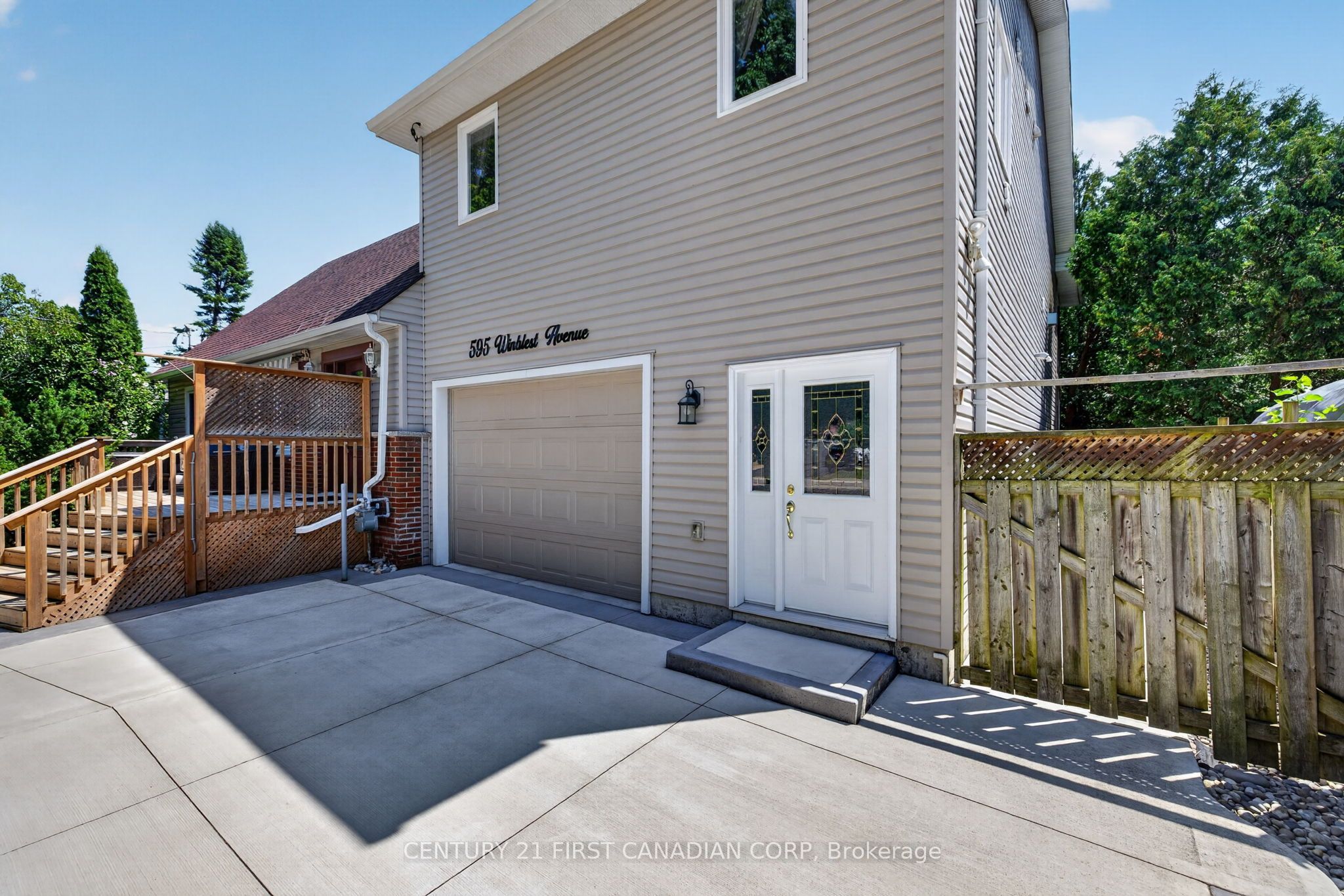 595 Winblest Avenue Property Photo 4