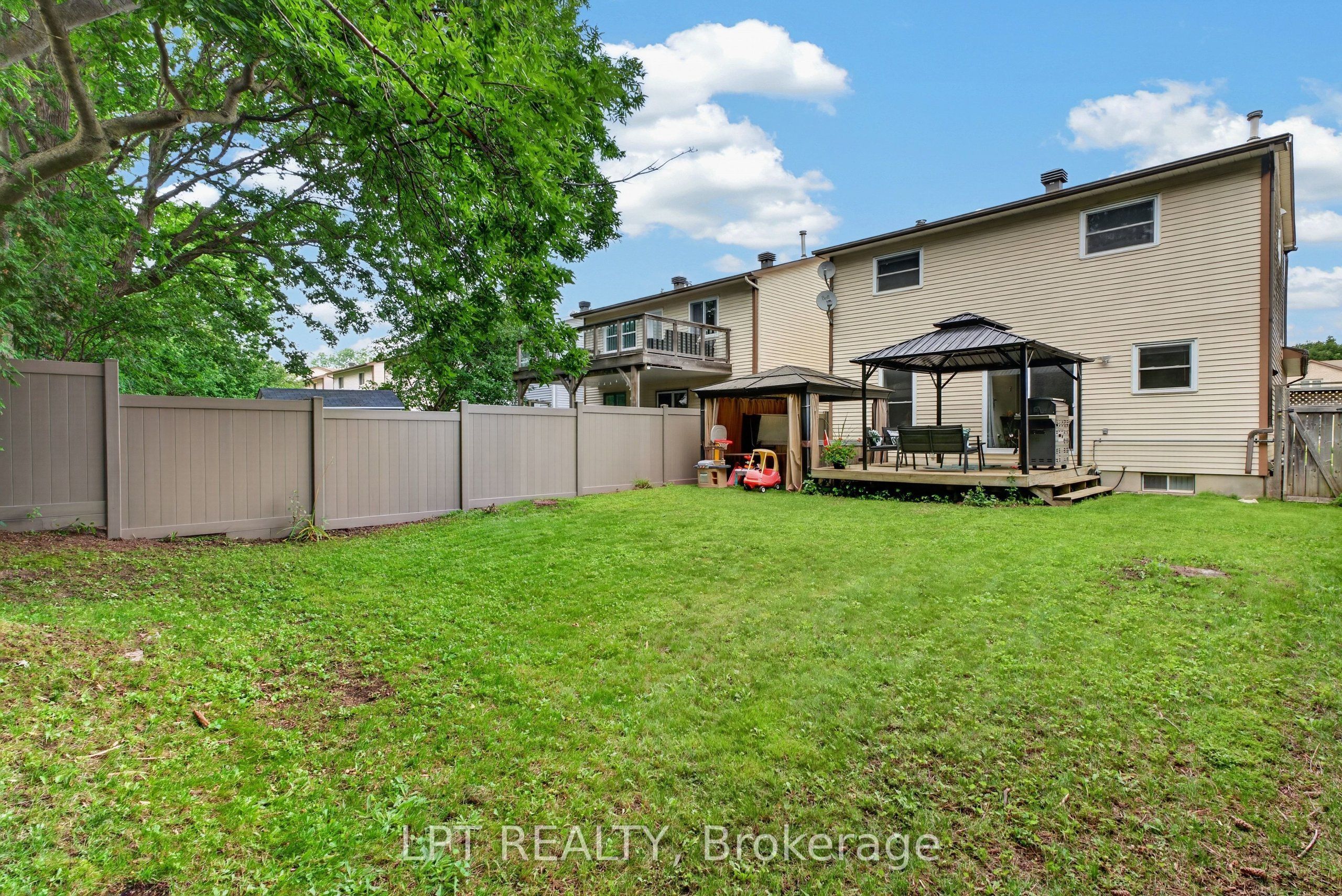 56 Victor Street Property Photo 43