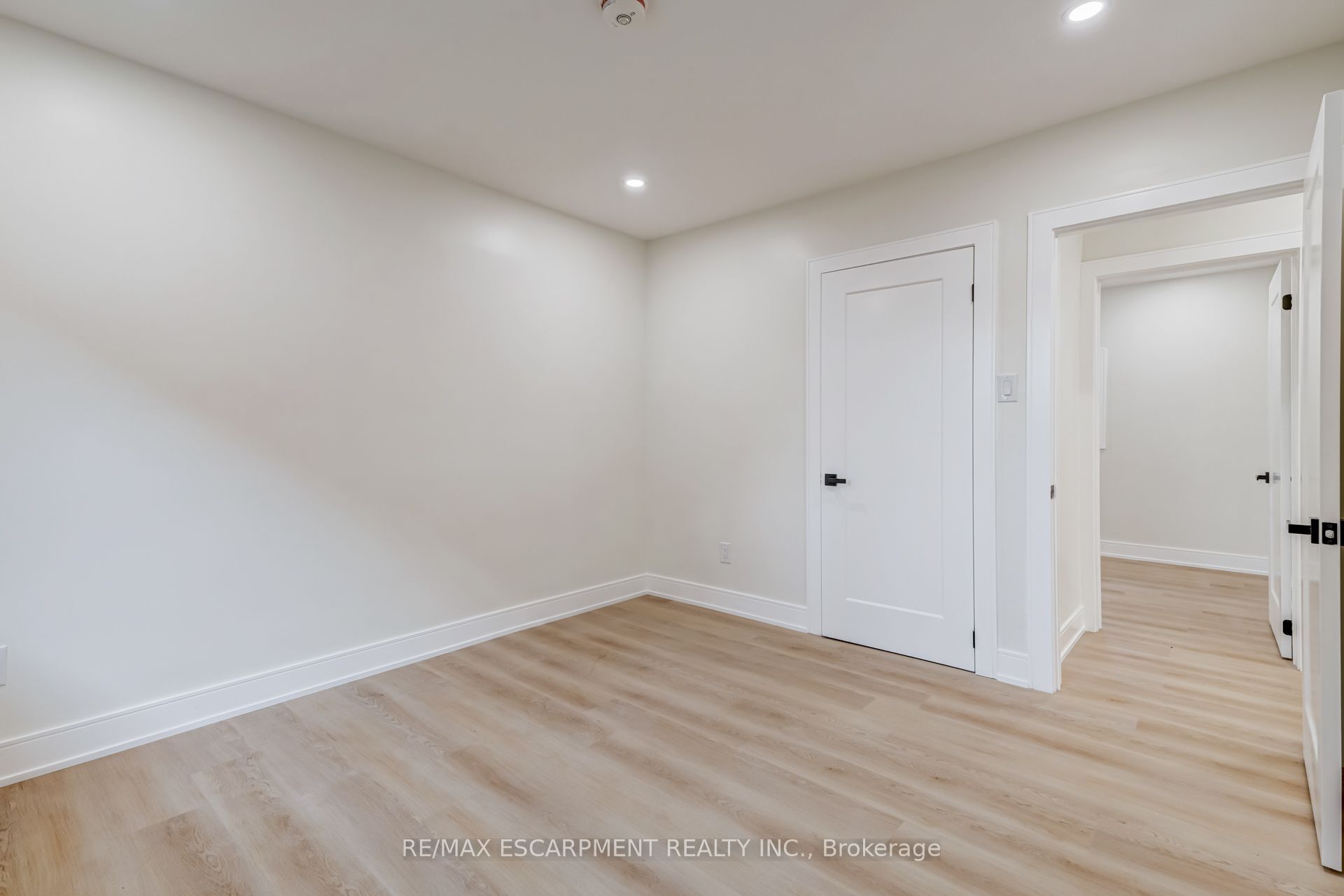 63 Hardale Crescent Property Photo 19
