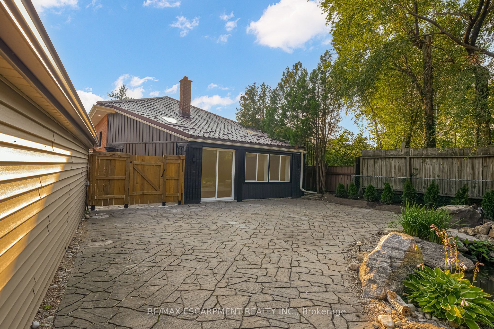 63 Hardale Crescent Property Photo 50