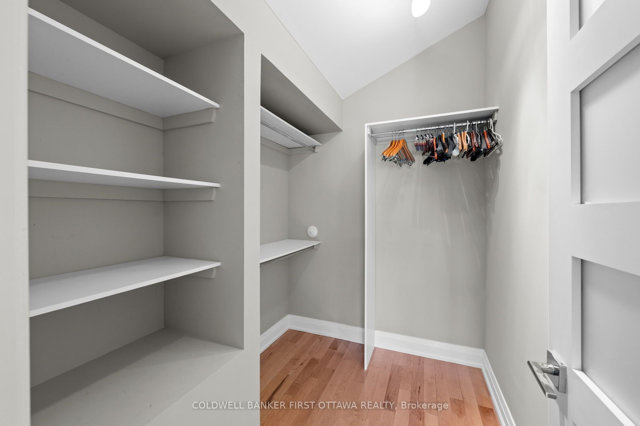 199 Mountbatten Avenue Property Photo 31