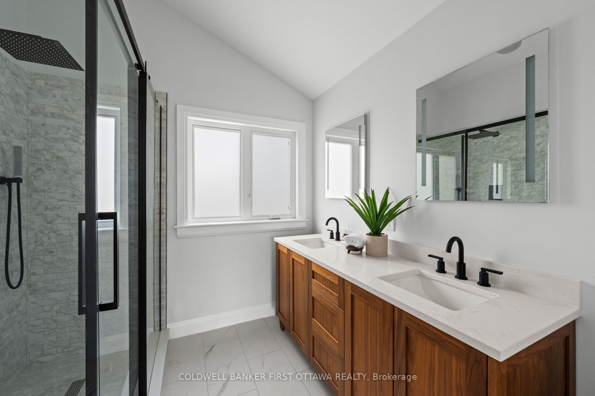 199 Mountbatten Avenue Property Photo 32