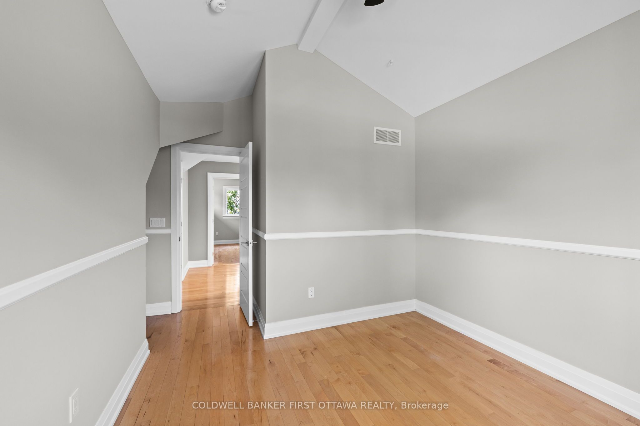 199 Mountbatten Avenue Property Photo 38