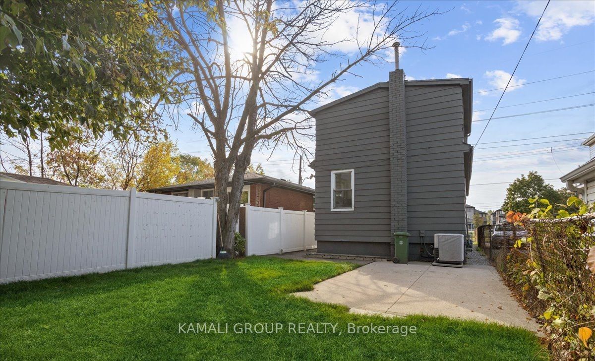 2027 Brampton Street Bsmt Property Photo 9