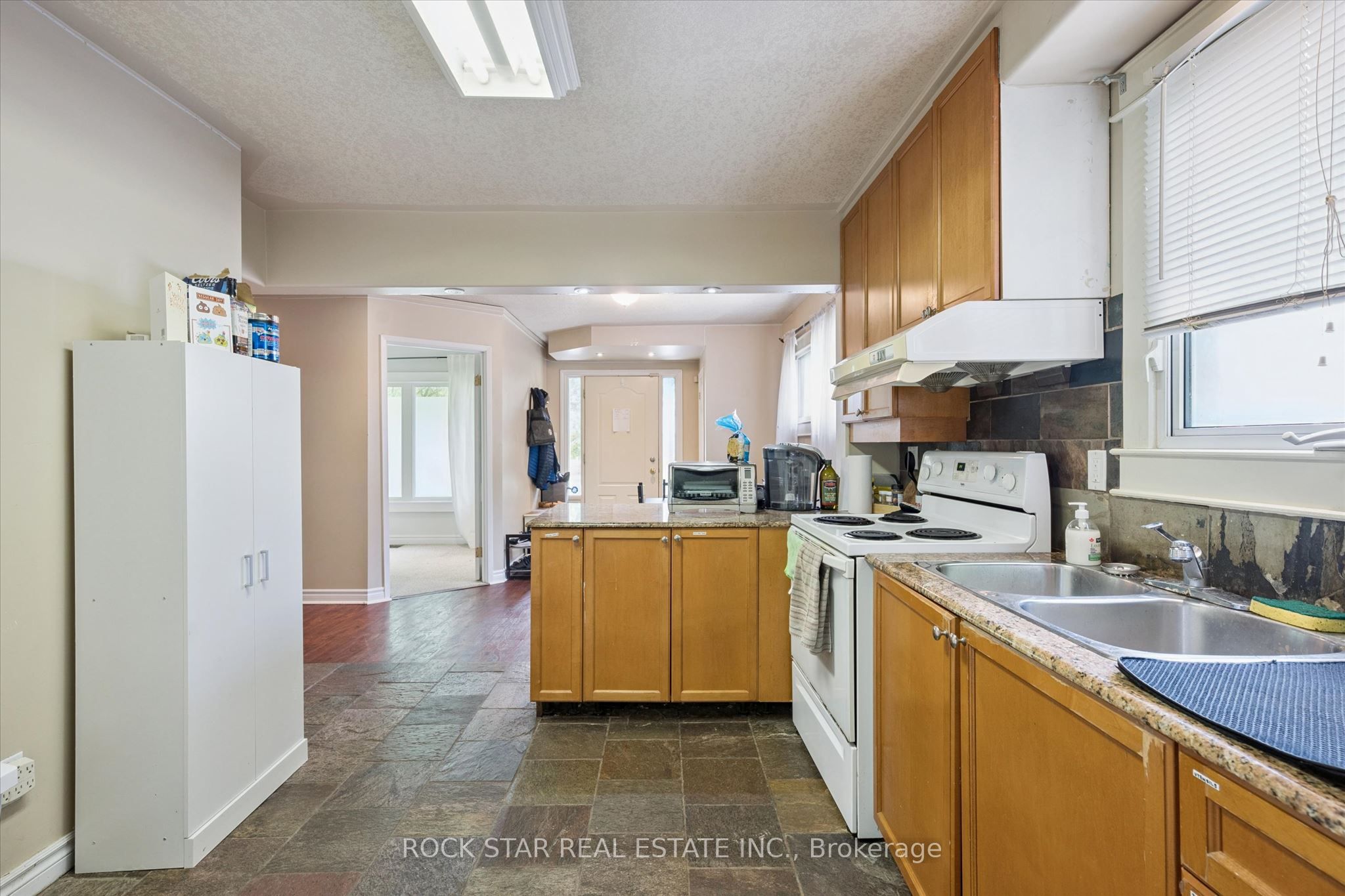 16 Beaucourt Place Property Photo 7