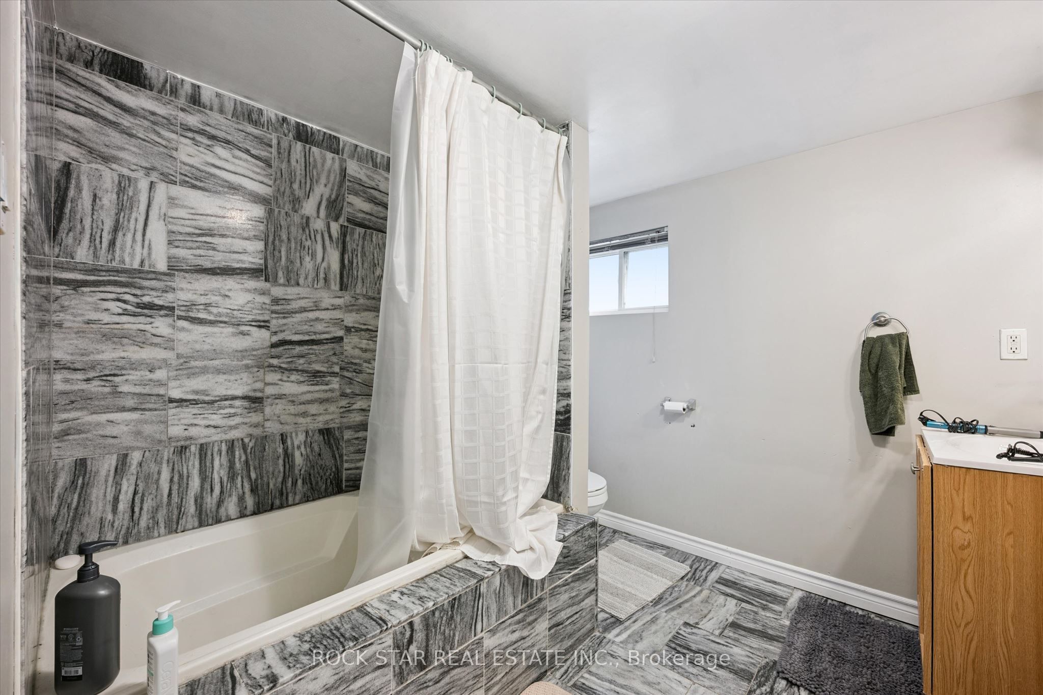 16 Beaucourt Place Property Photo 31