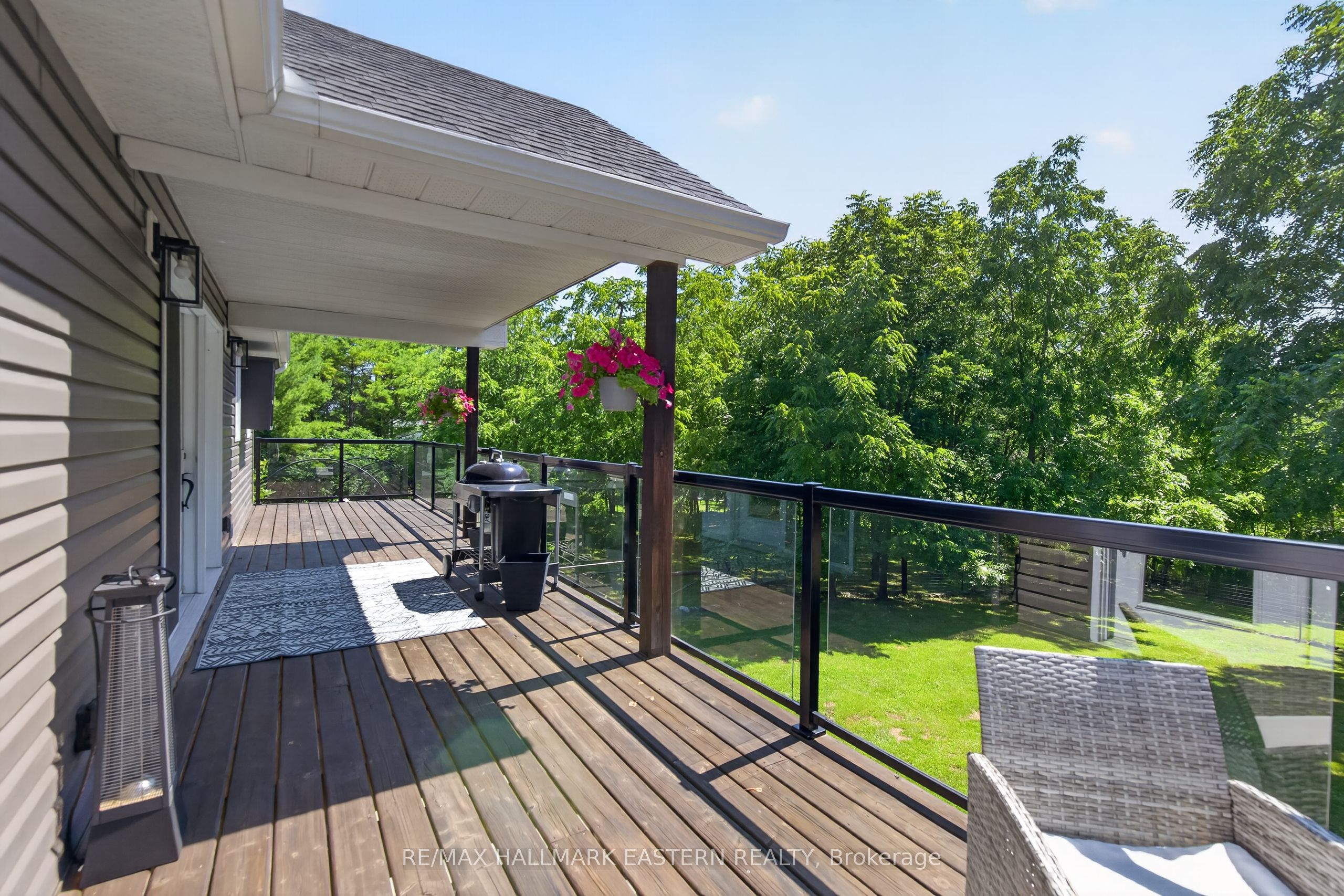 2877 10th Line E Property Photo 10