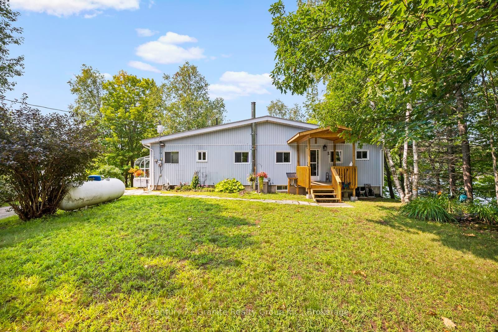 64 Bentley Place Property Photo 3