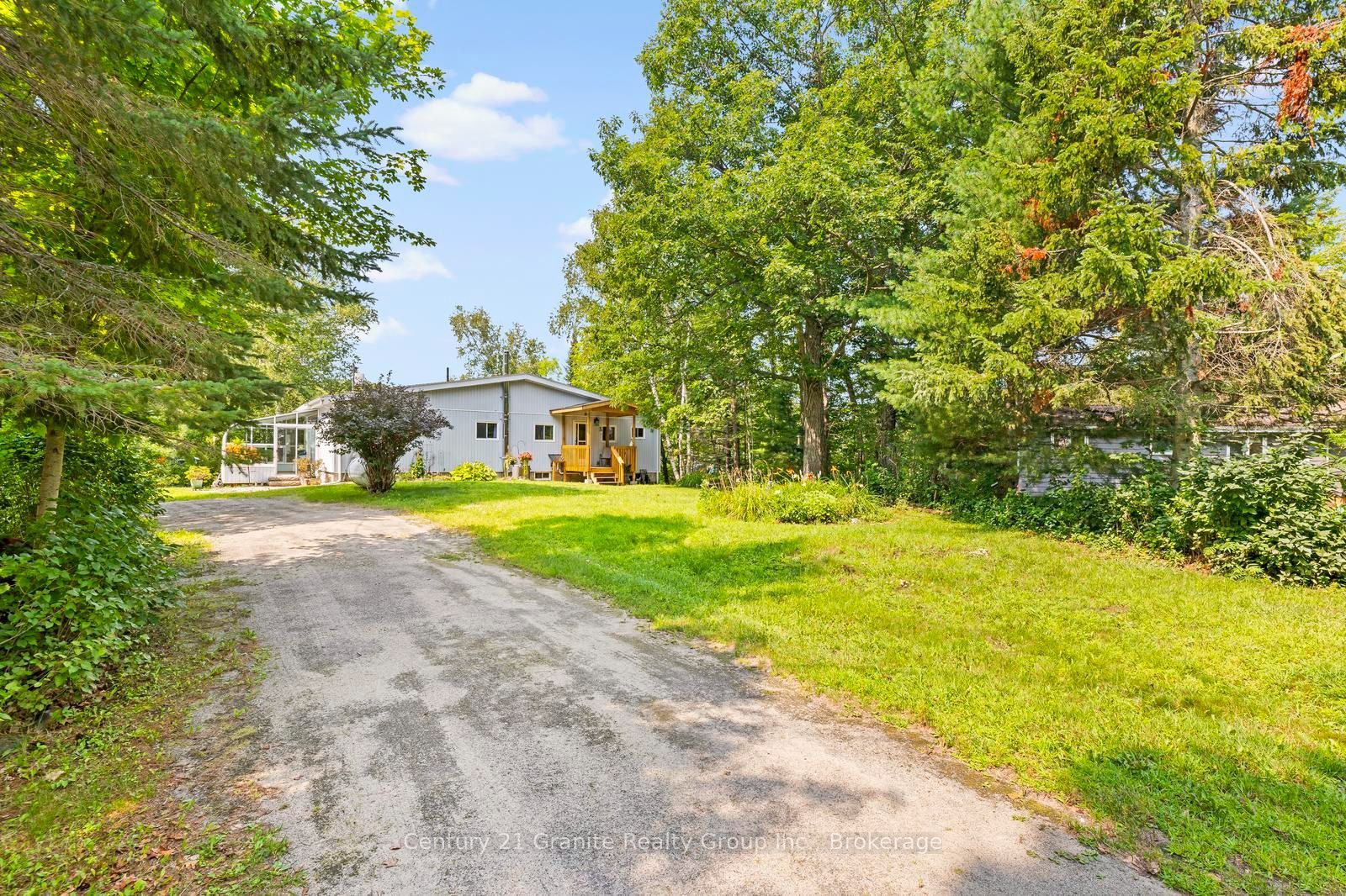 64 Bentley Place Property Photo 4