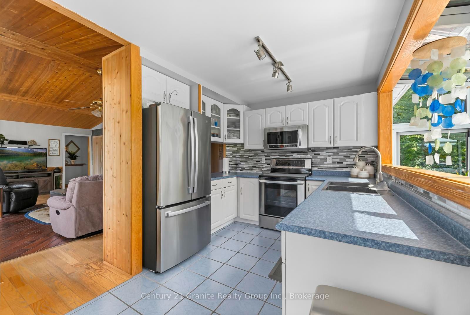 64 Bentley Place Property Photo 17