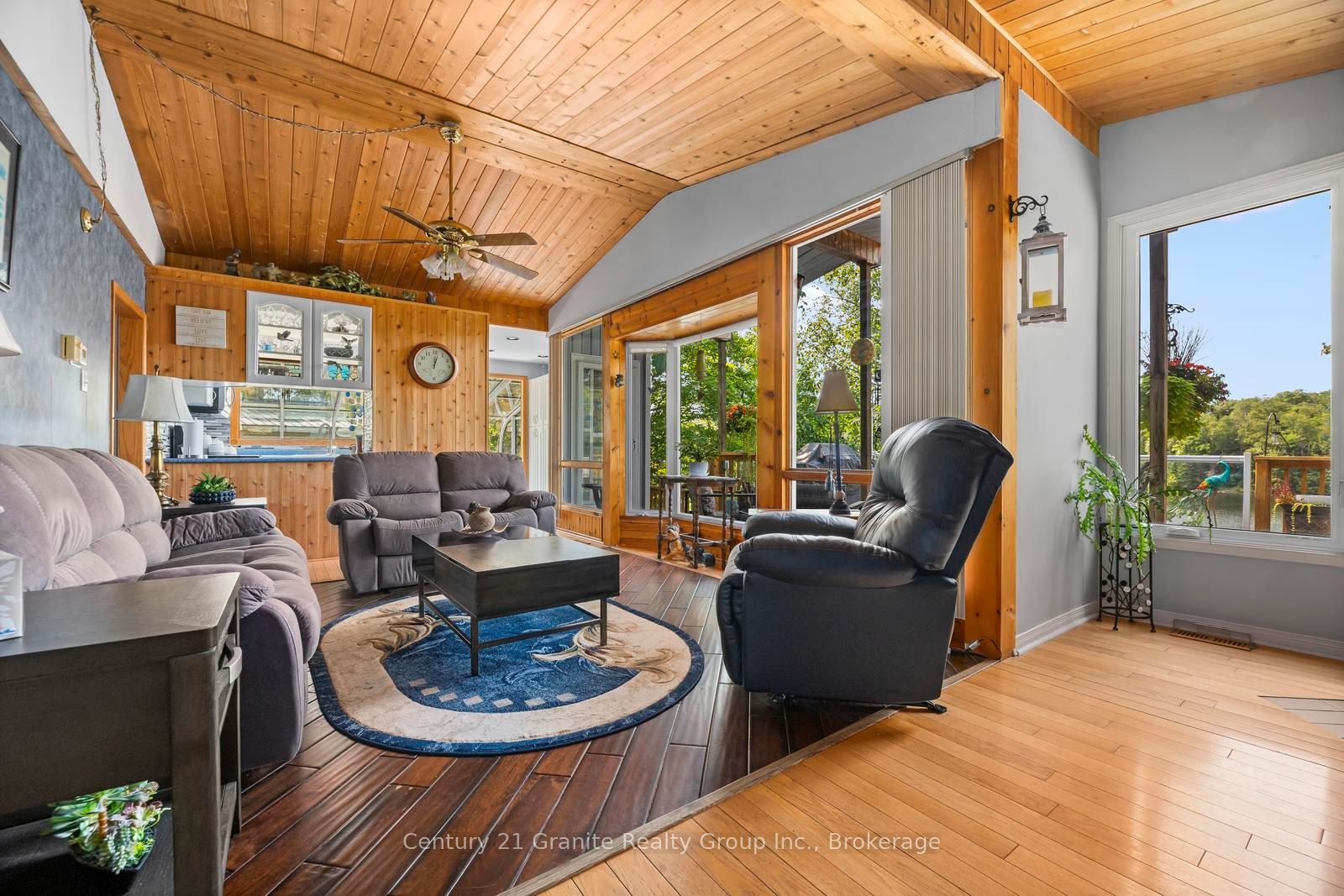 64 Bentley Place Property Photo 22