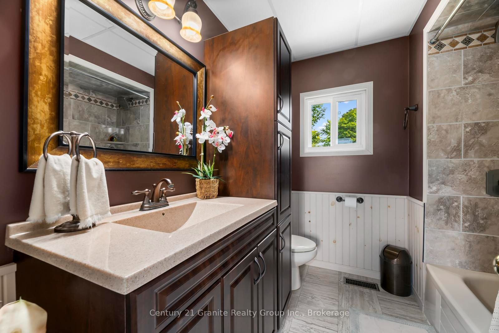 64 Bentley Place Property Photo 23