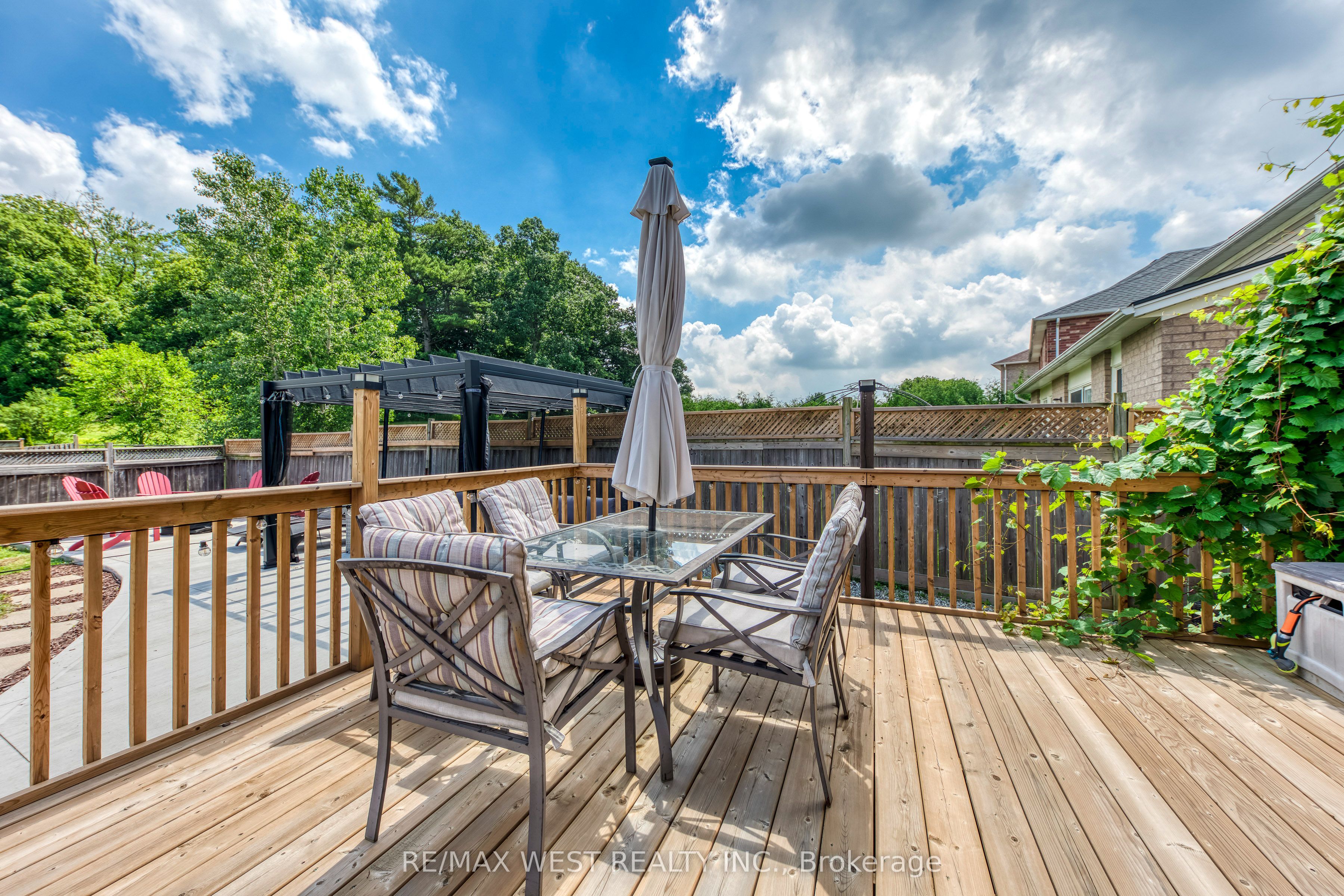 1 Avedisian Street Property Photo 45