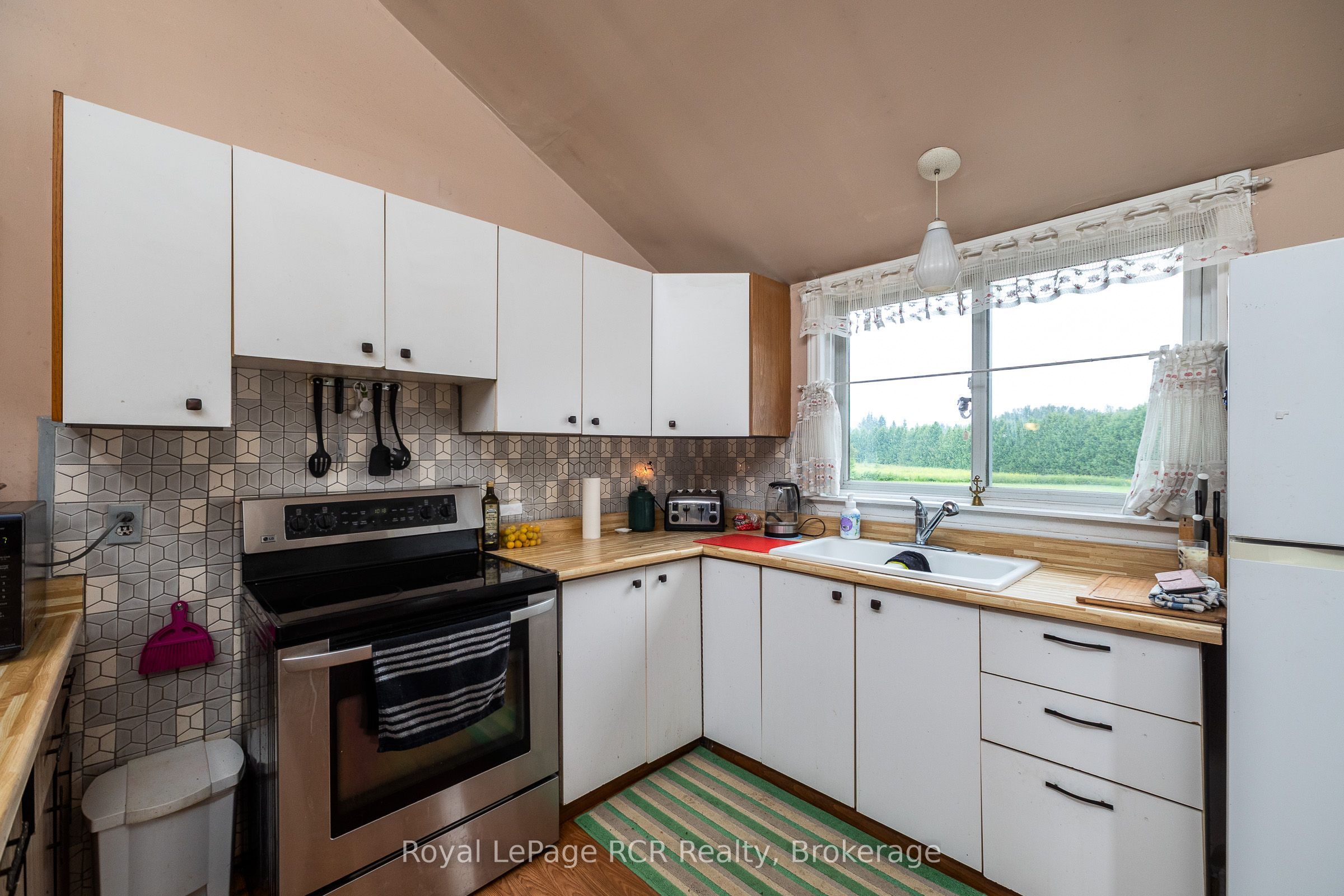 613154 Sideroad 50 Property Photo 7