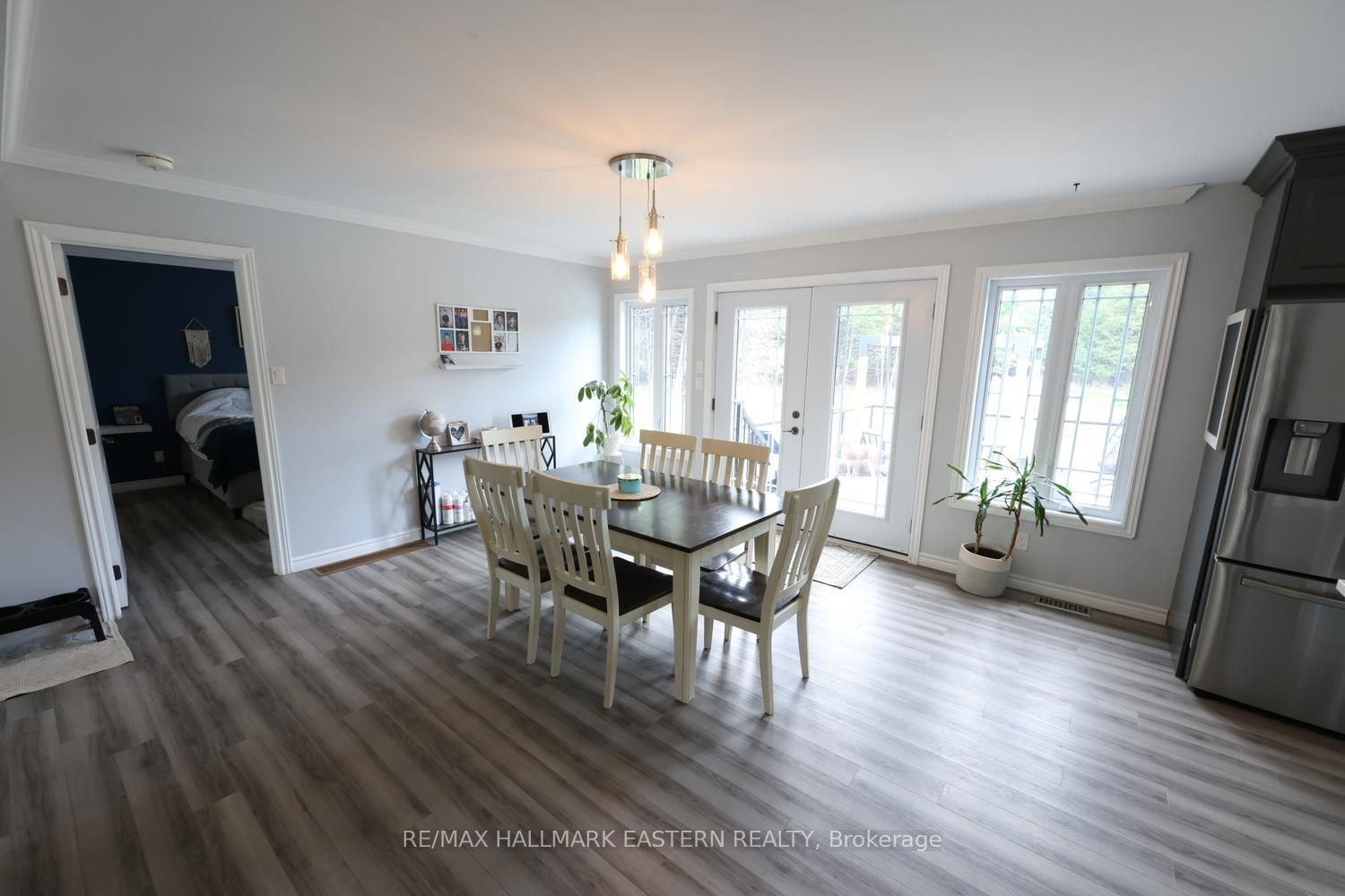 639 8th Line S Property Photo 19