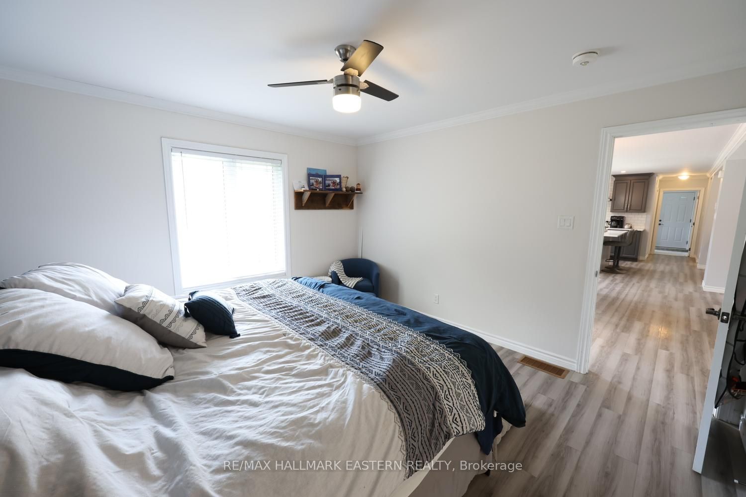 639 8th Line S Property Photo 23