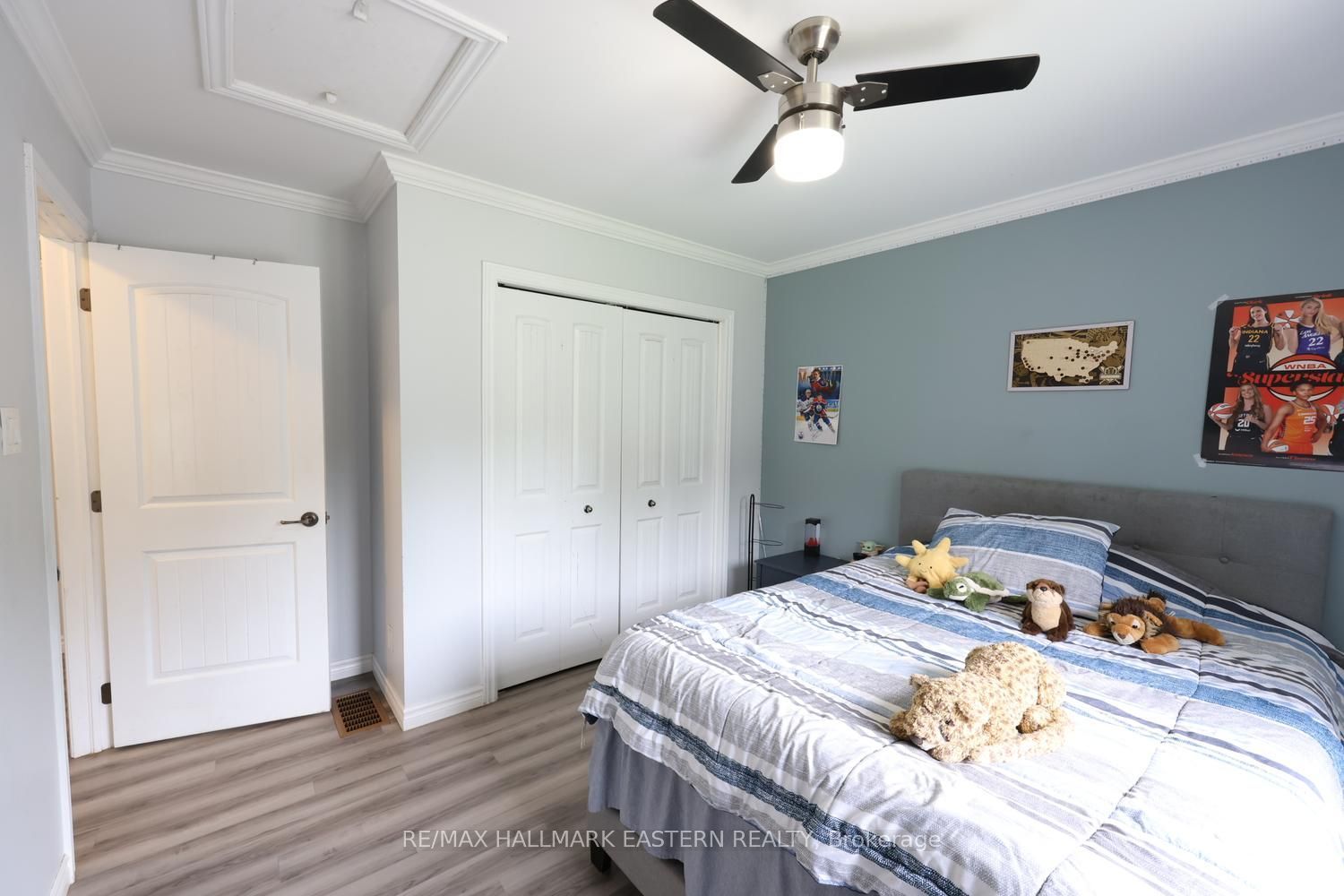 639 8th Line S Property Photo 28